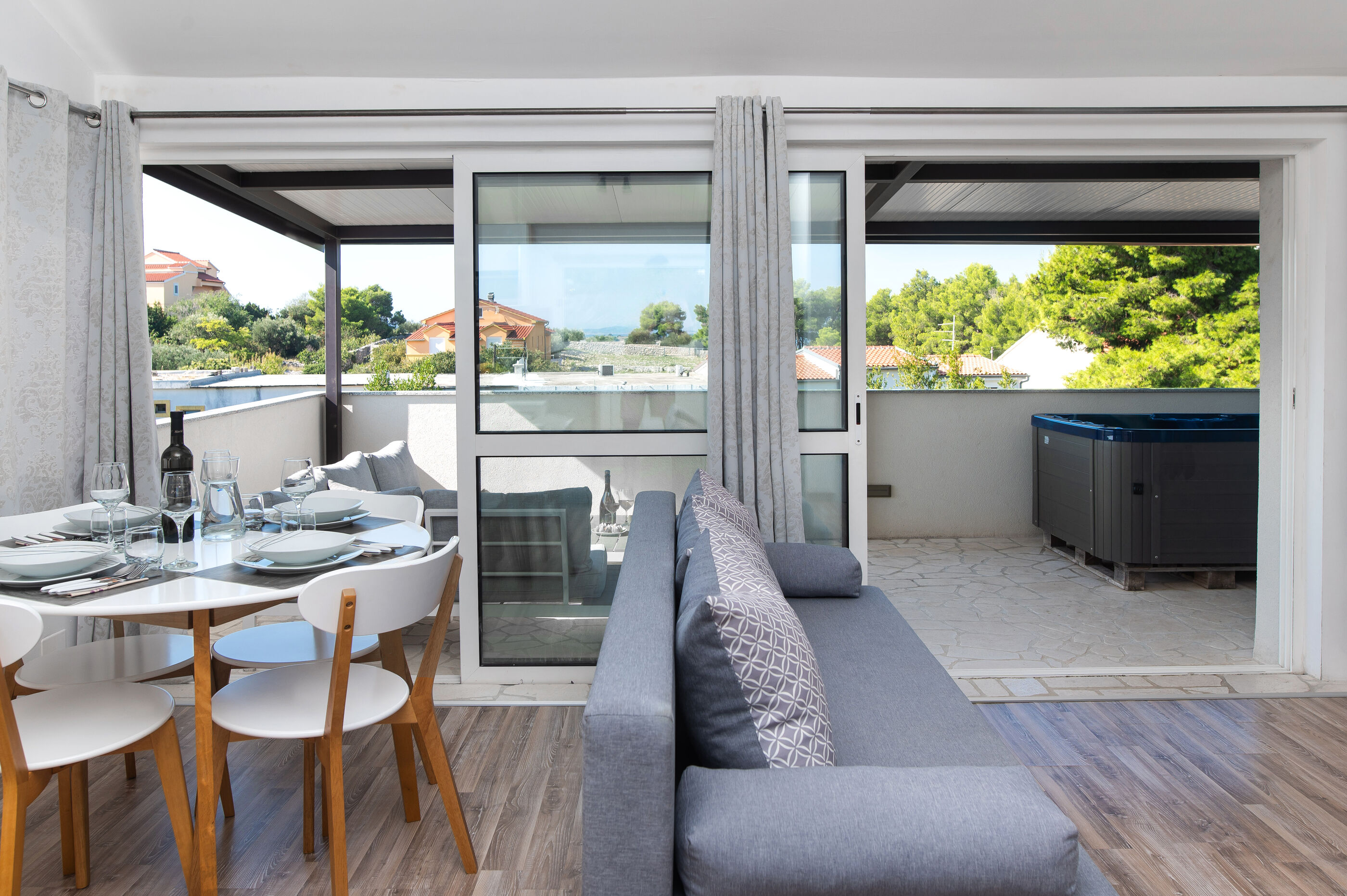 Apartments Ideal Holiday 90931-A1