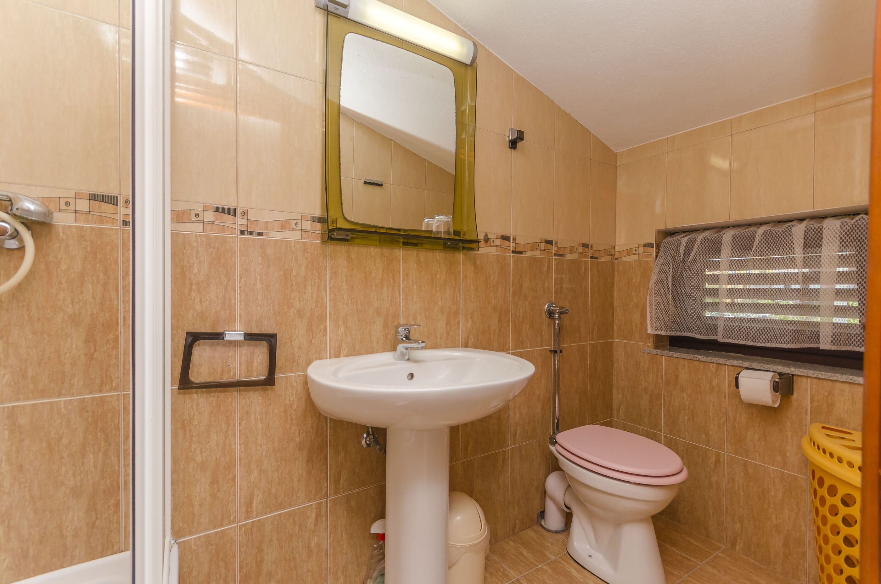 Apartments Rusan 97281-A2