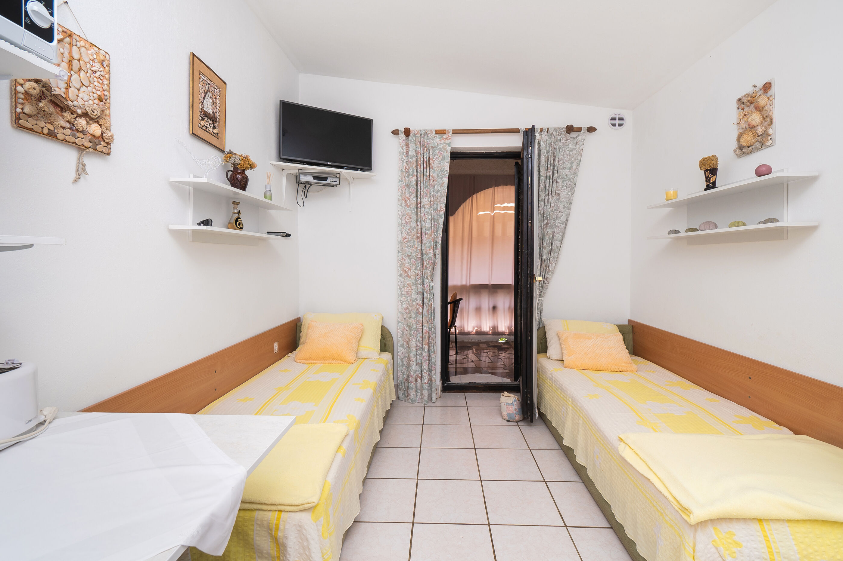 Apartments Štefani 82071-A1