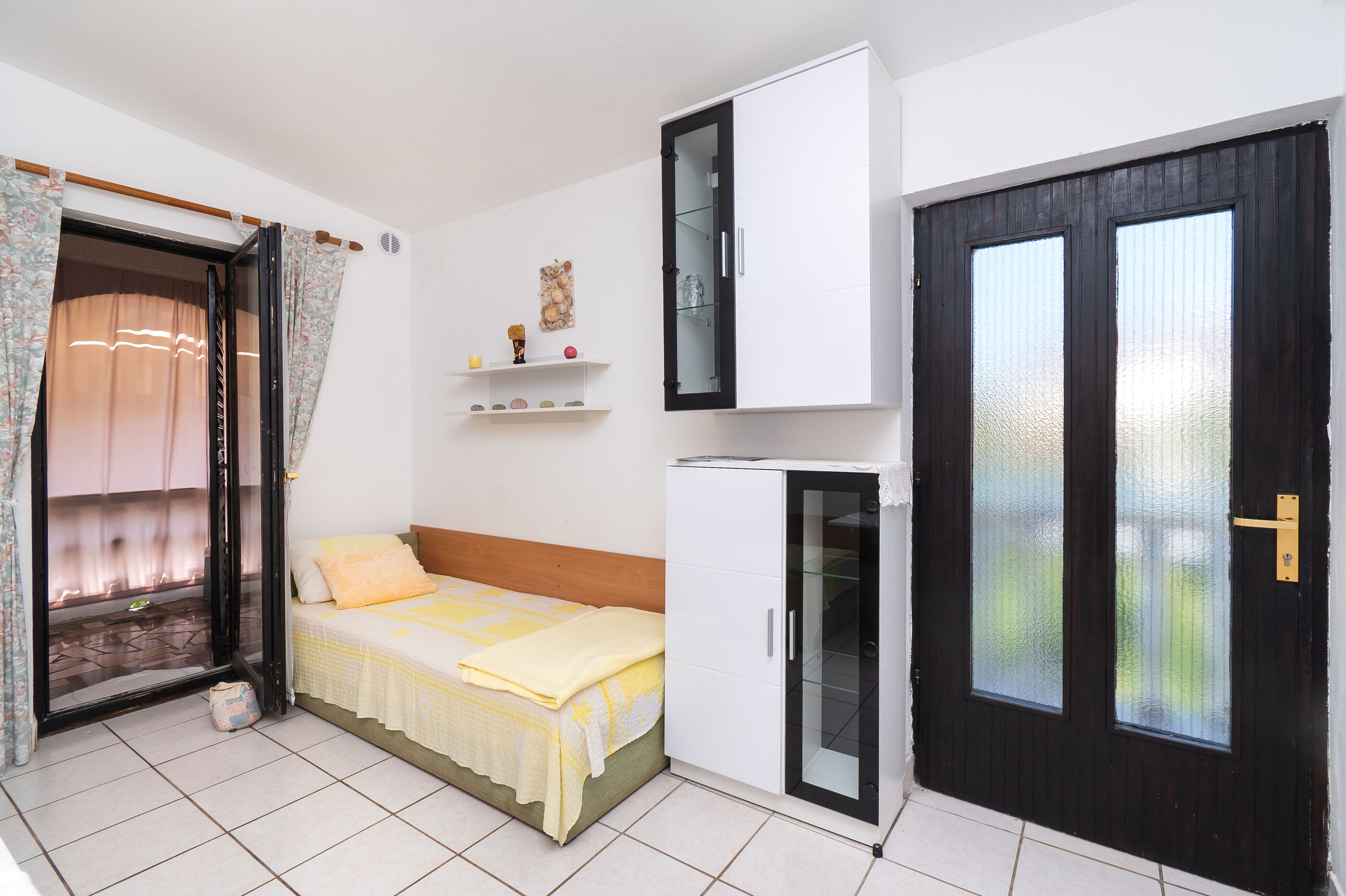 Apartments Štefani 82071-A1
