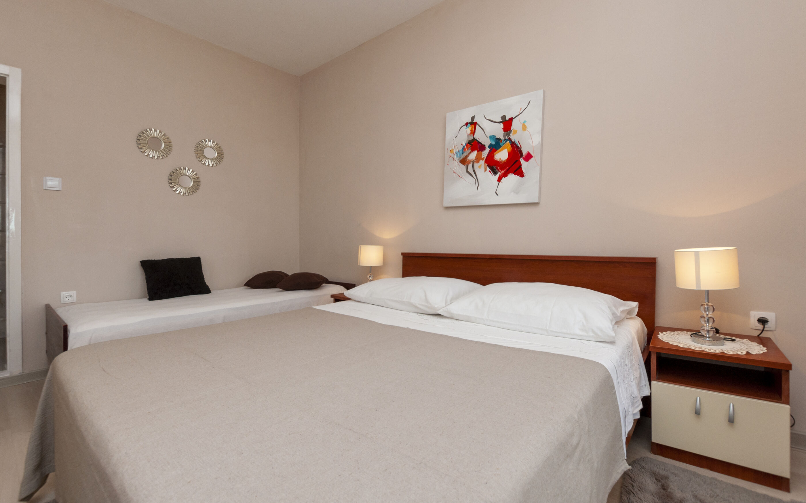 Apartment and Rooms Tatjana 32621-S2