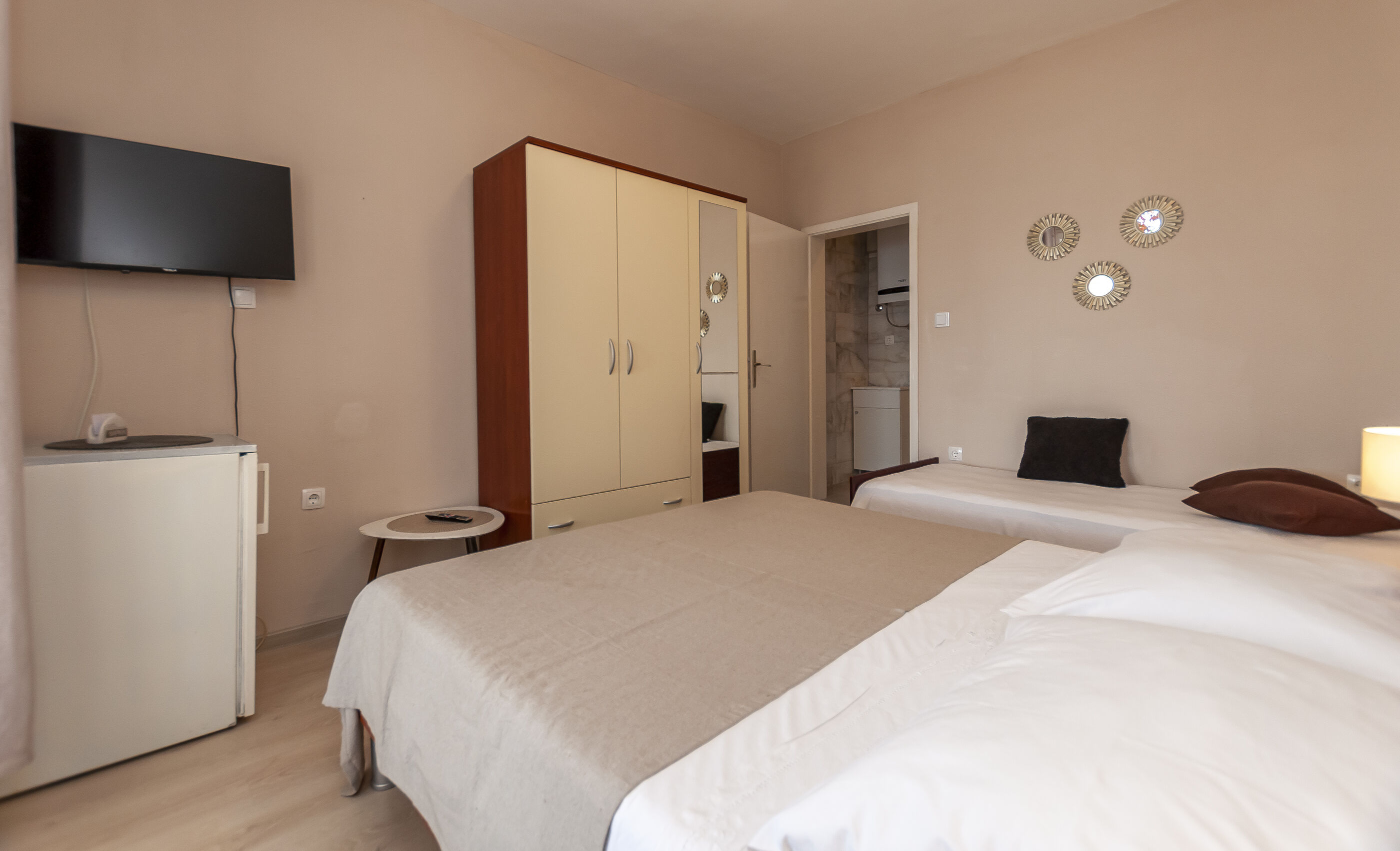 Apartment and Rooms Tatjana 32621-S2