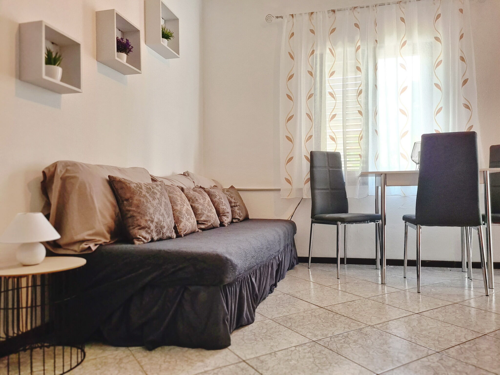 Apartments Bugi 69371-A4