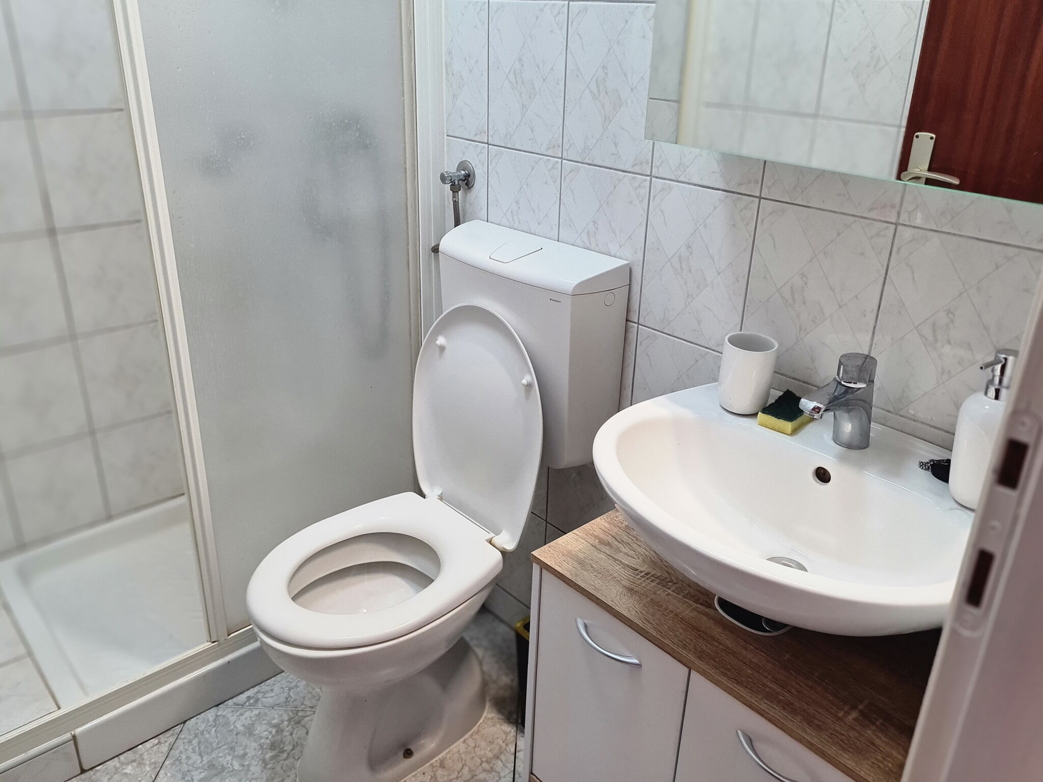 Apartments Bugi 69371-A4