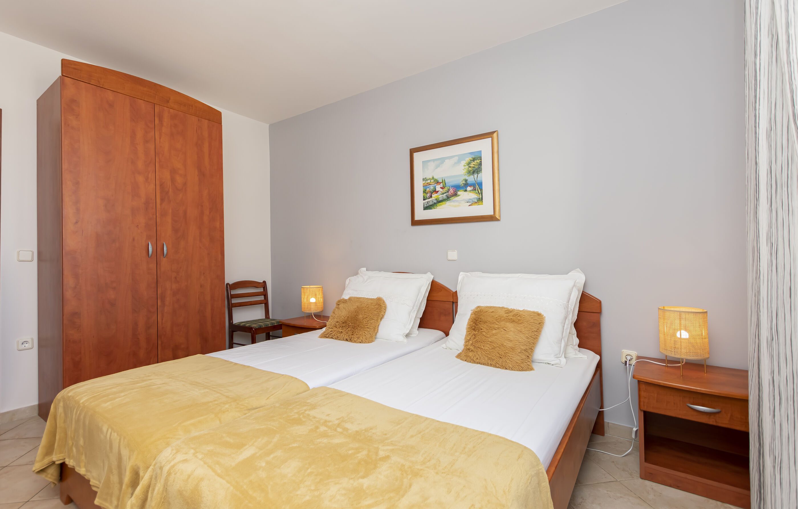 Apartments Ljiljana 71381-A1