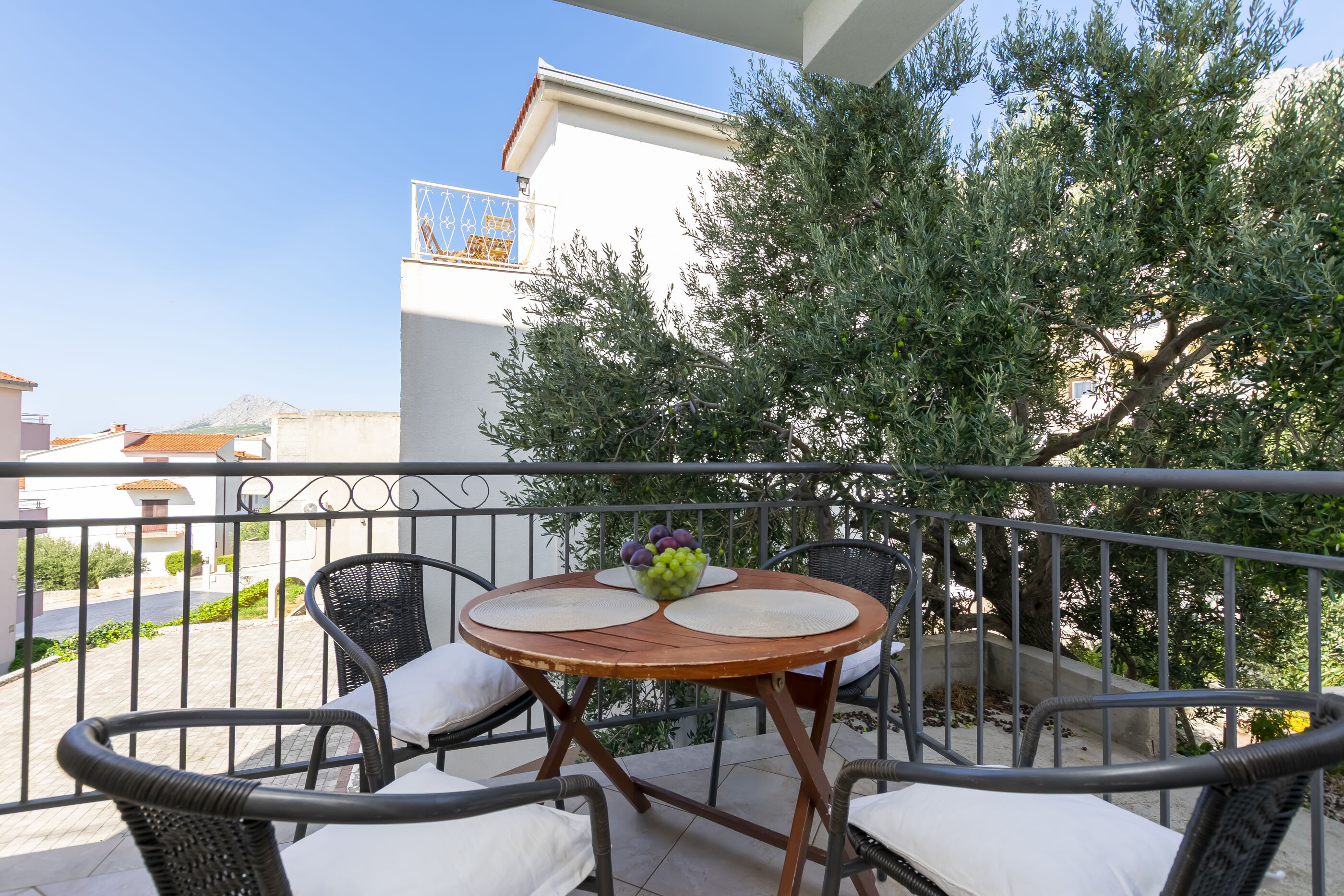 Apartments Ljiljana 71381-A1