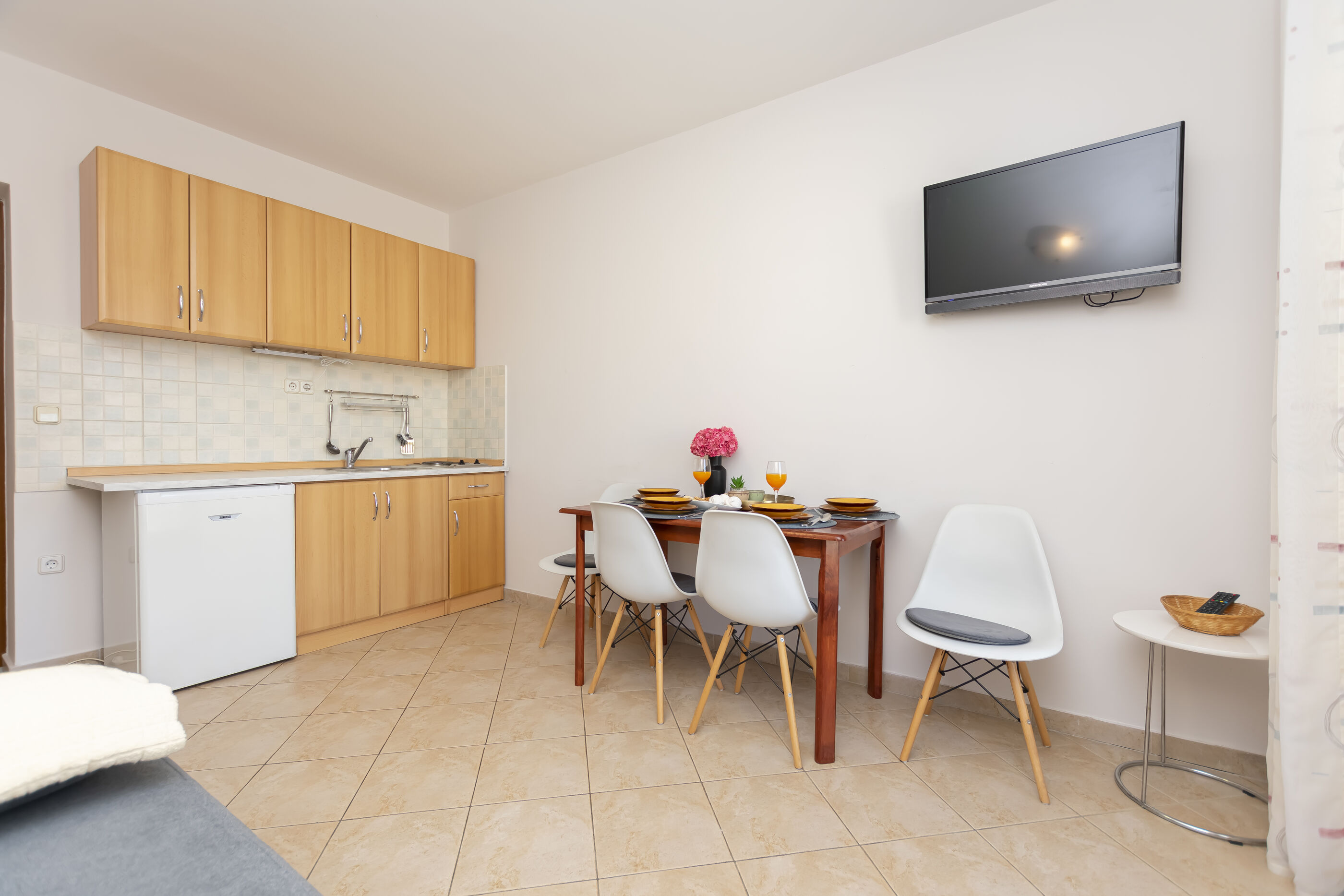 Apartments Ljiljana 71381-A2