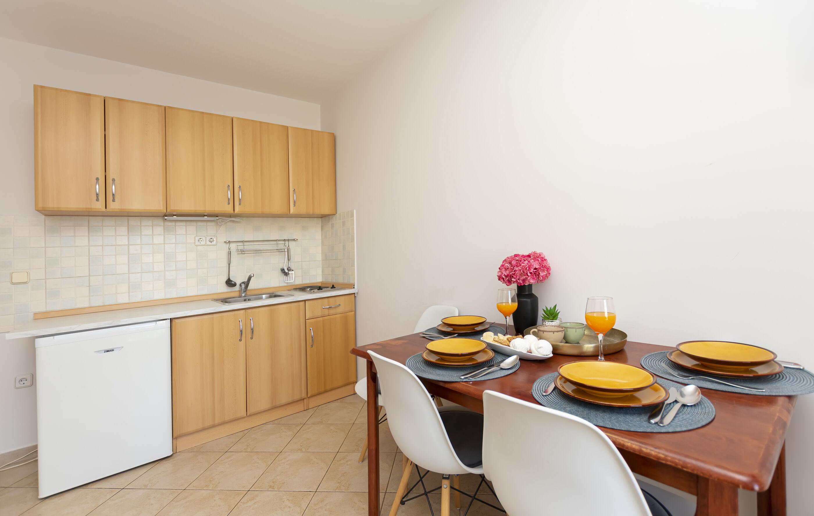 Apartments Ljiljana 71381-A2
