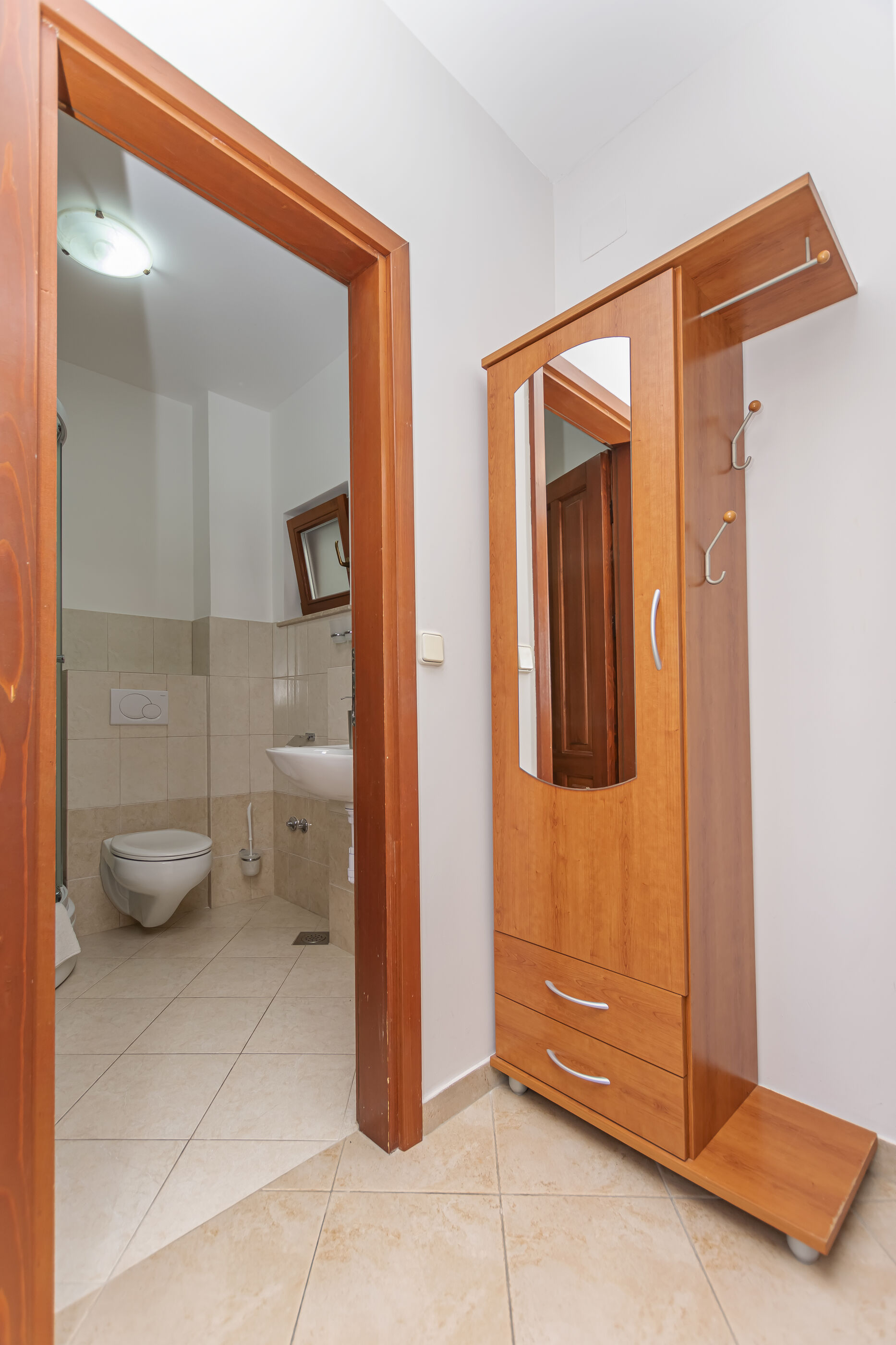Apartments Ljiljana 71381-A2
