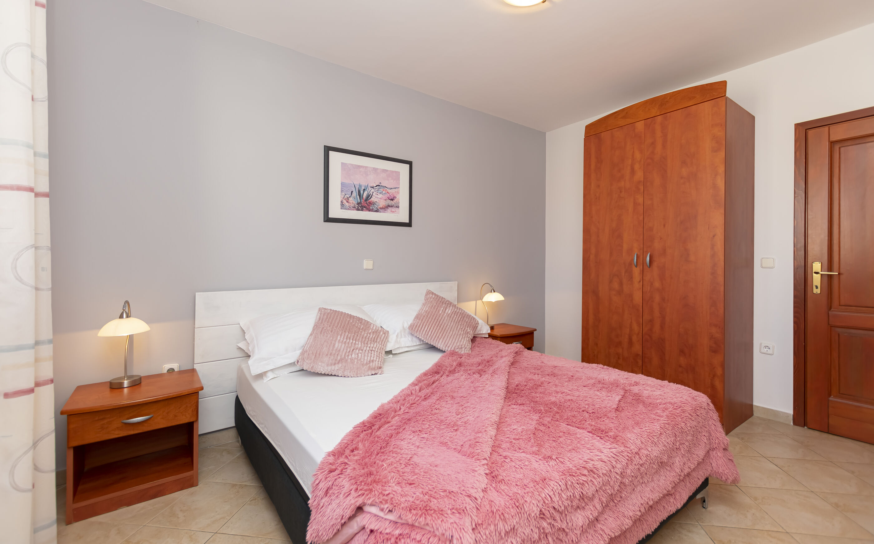 Apartments Ljiljana 71381-A2