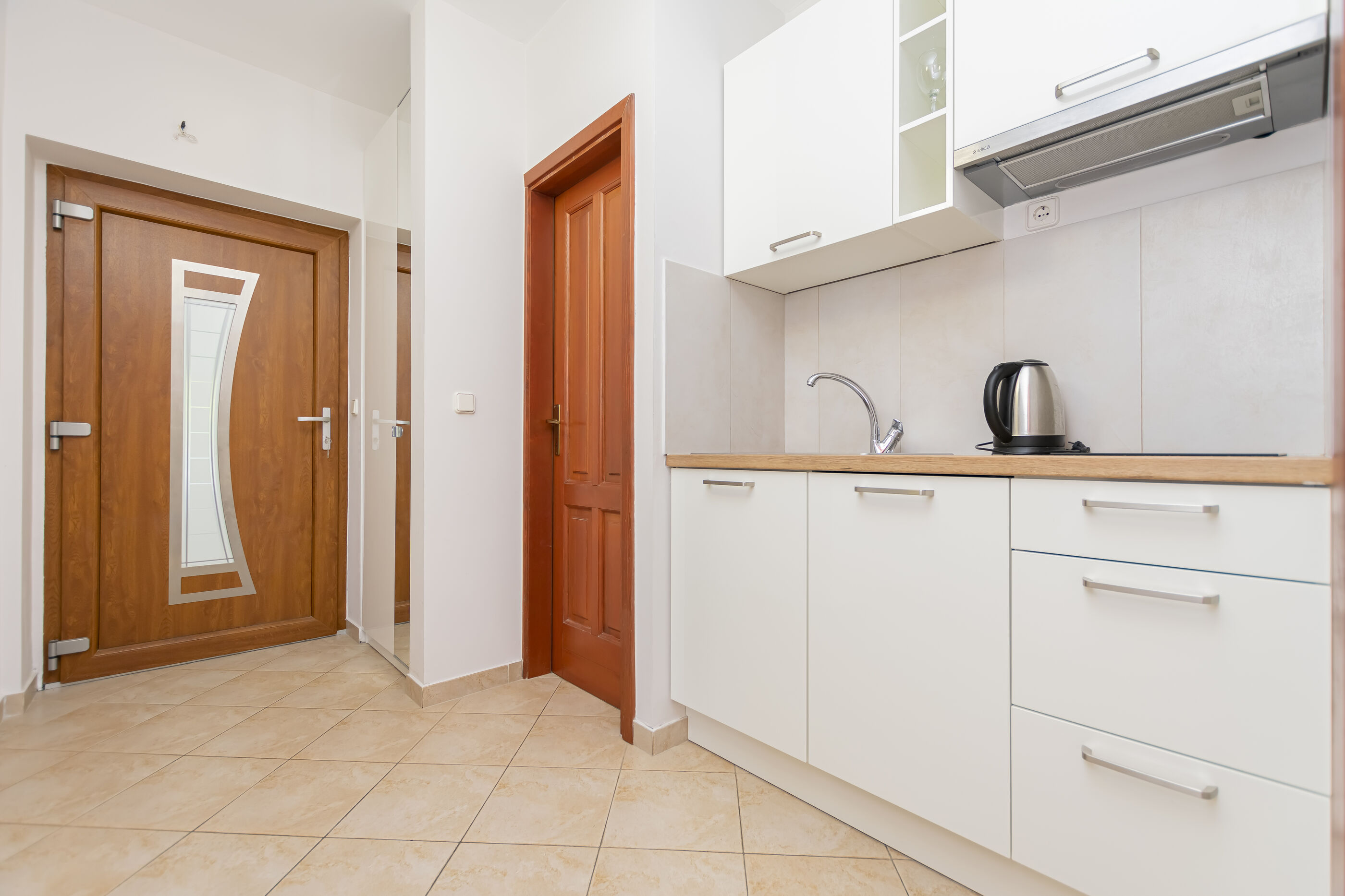 Apartments Ljiljana 71381-A3