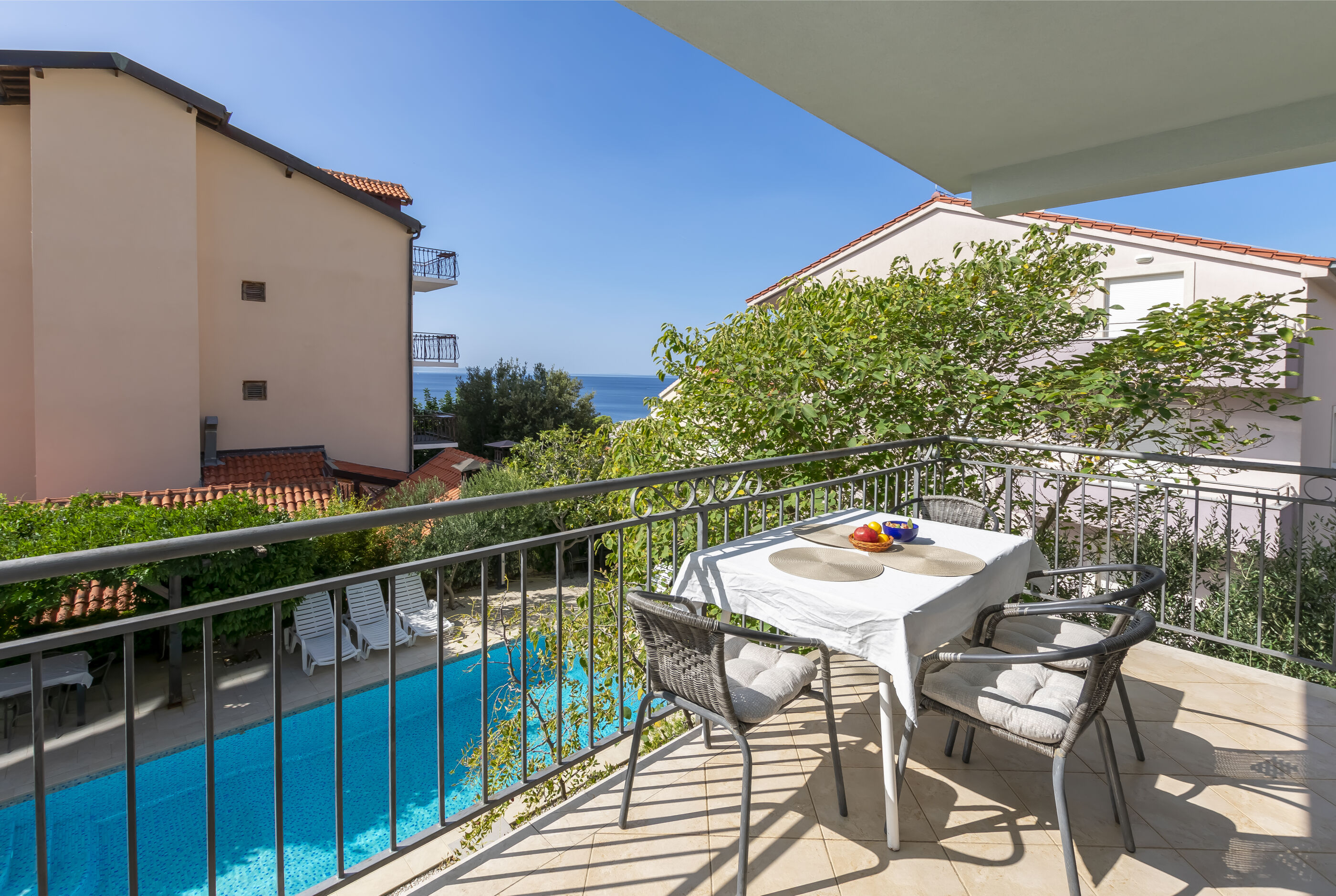 Apartments Ljiljana 71381-A3