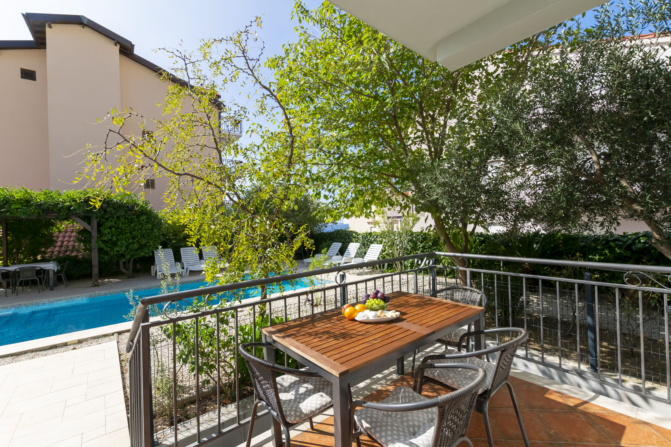 Apartments Ljiljana 71381-A6