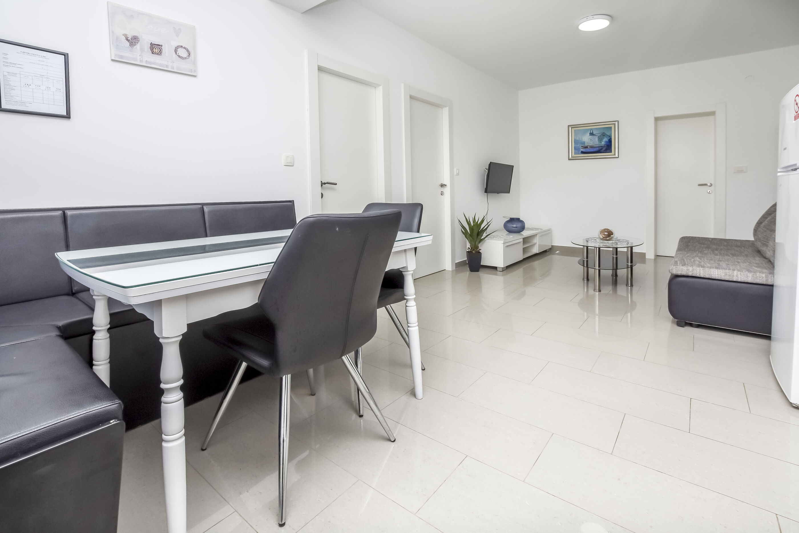 Apartments Maja 57511-A2