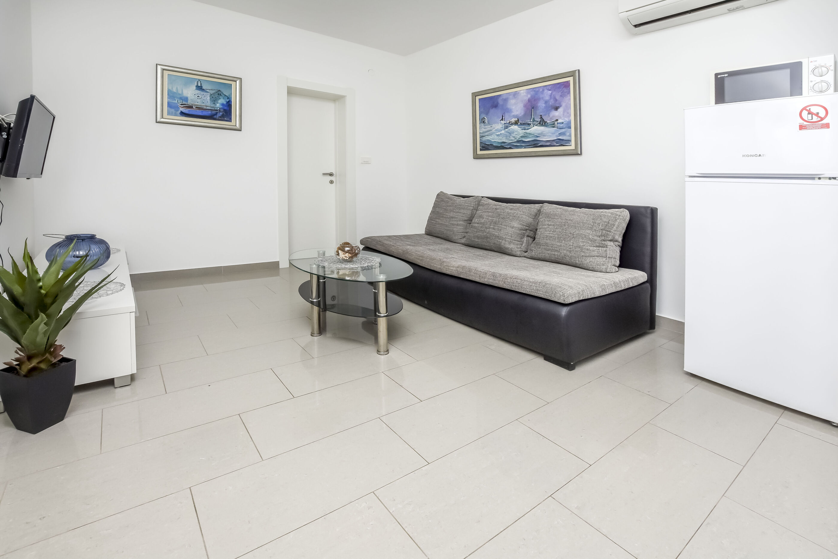 Apartments Maja 57511-A2