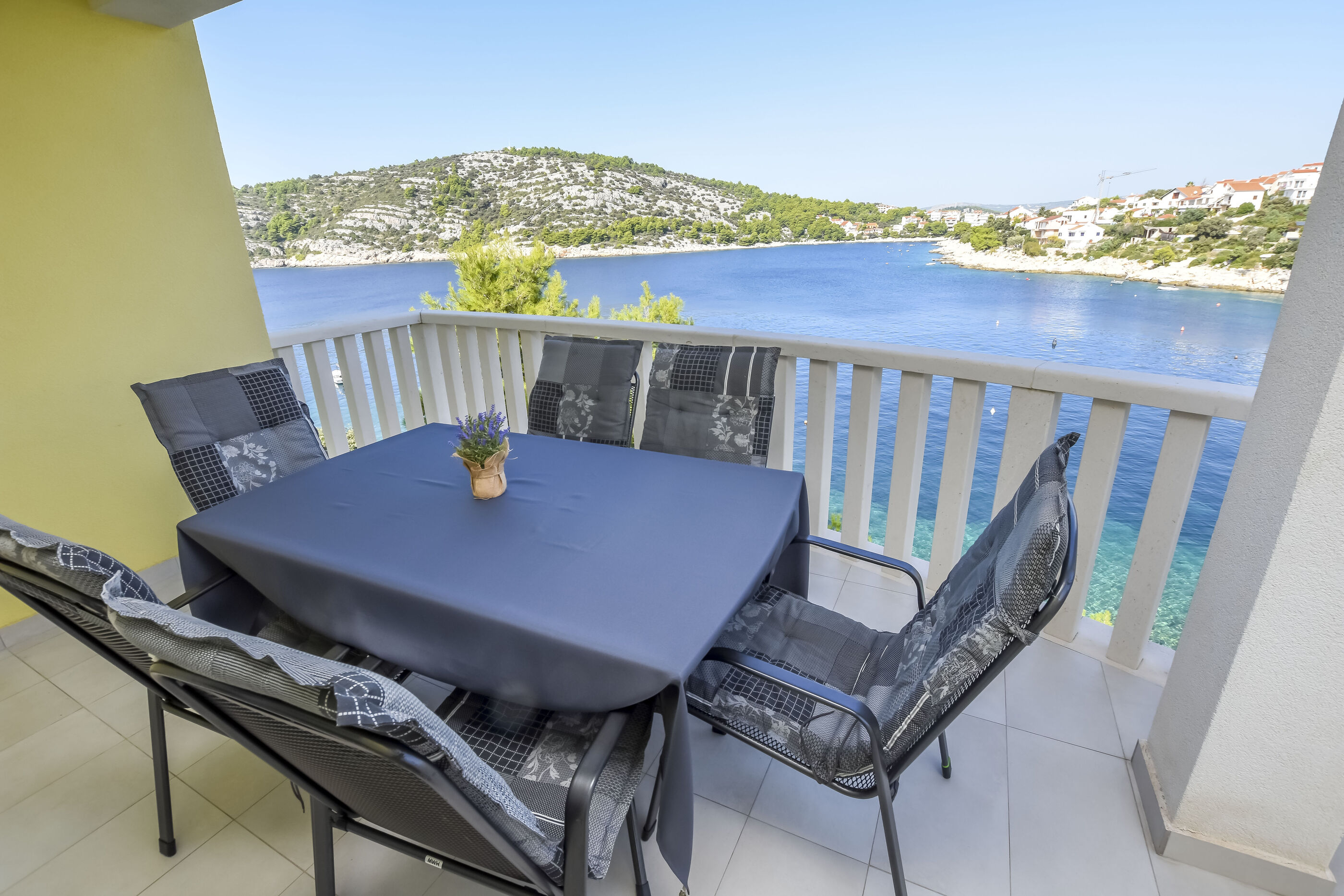 Apartments Maja 57511-A6