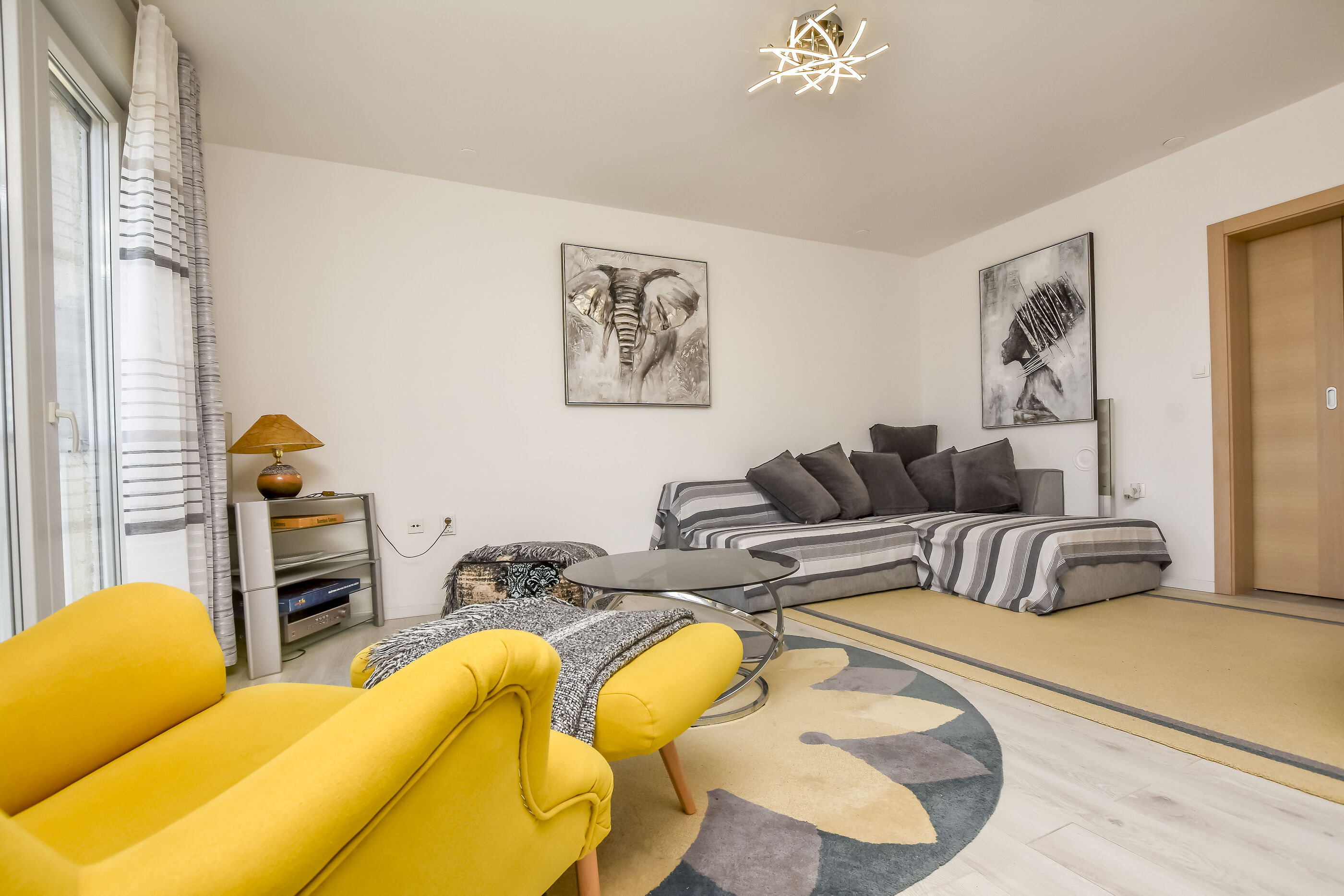 Apartments Vongola 90901-A1
