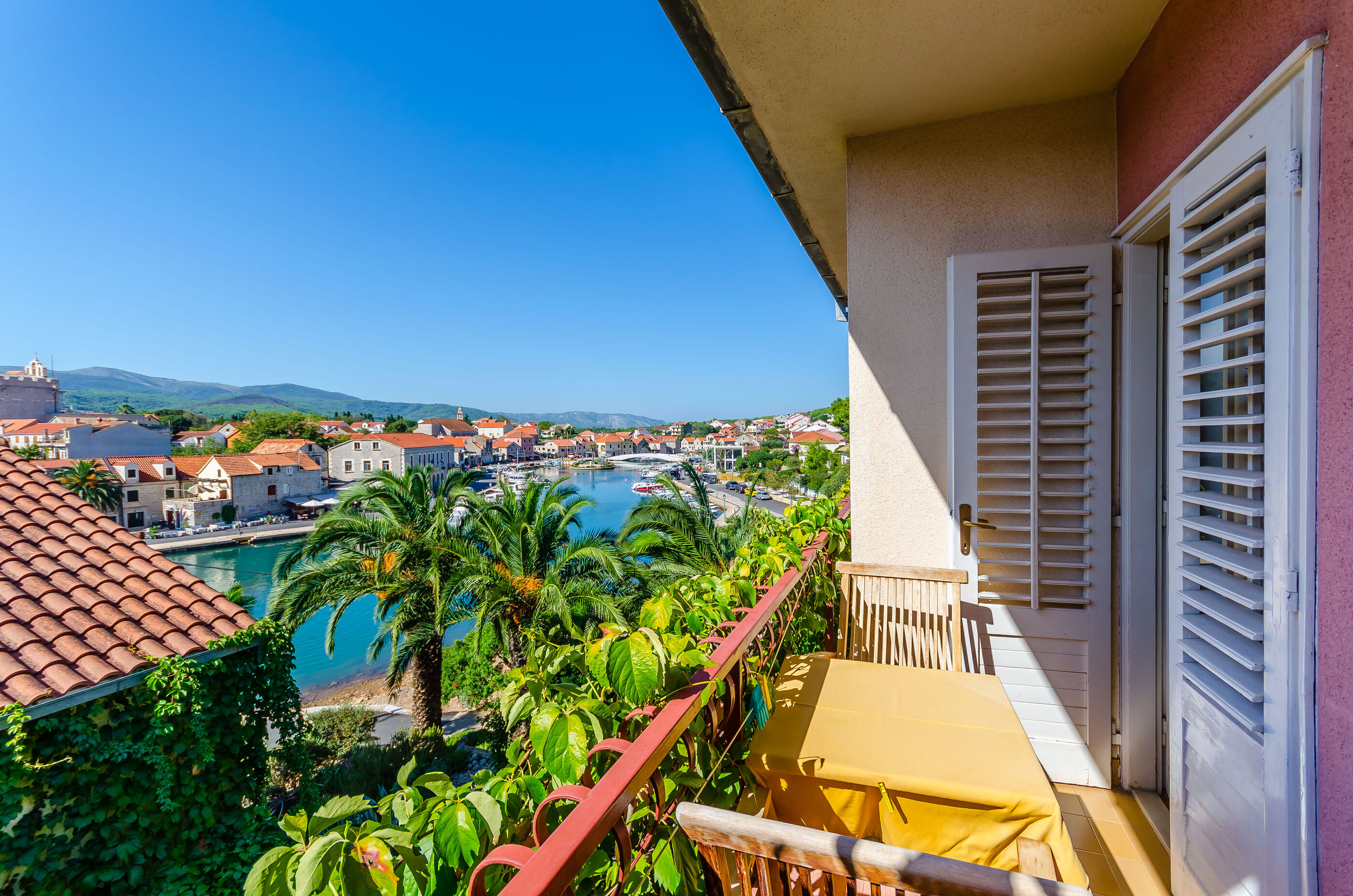 Apartments and Rooms Darinka 19271-S4
