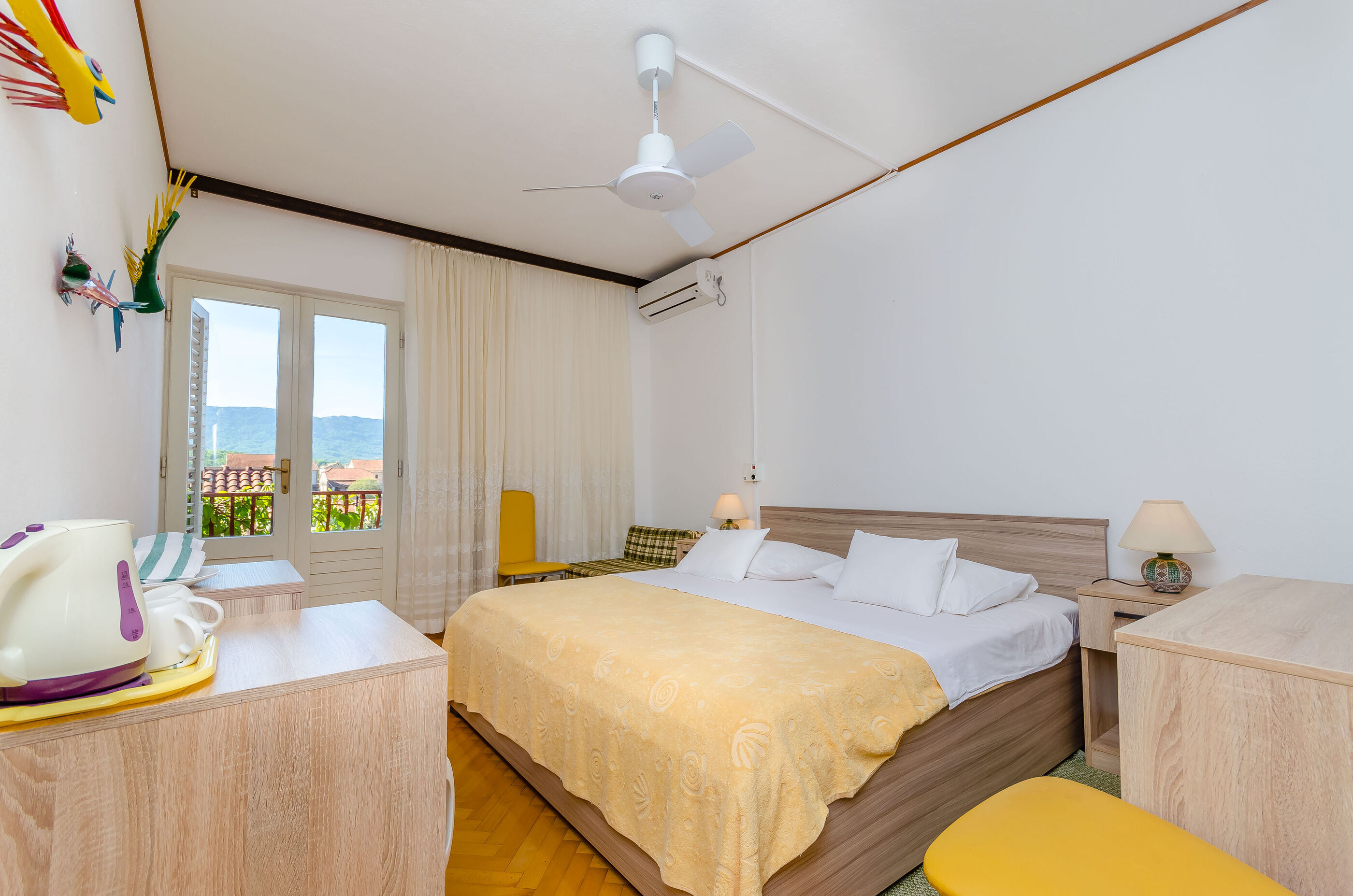 Apartments and Rooms Darinka 19271-S5