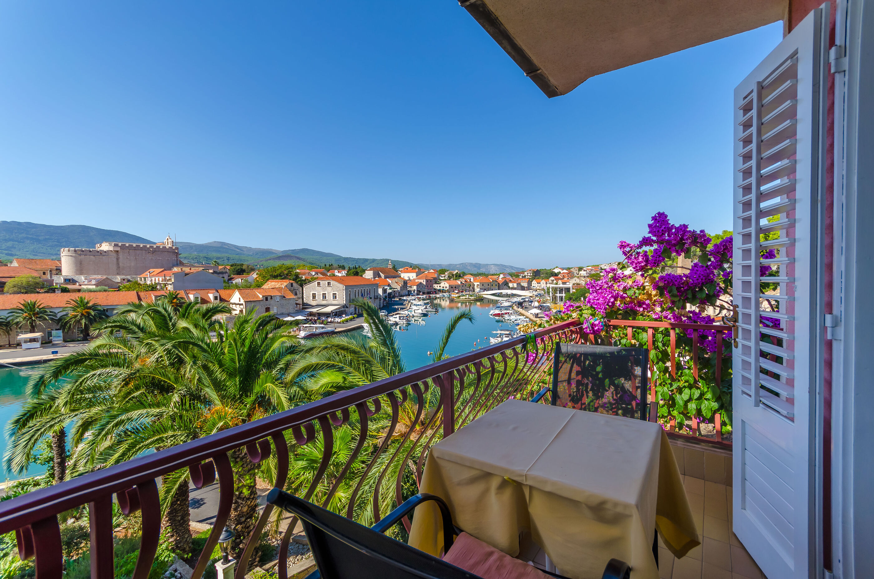 Apartments and Rooms Darinka 19271-S6