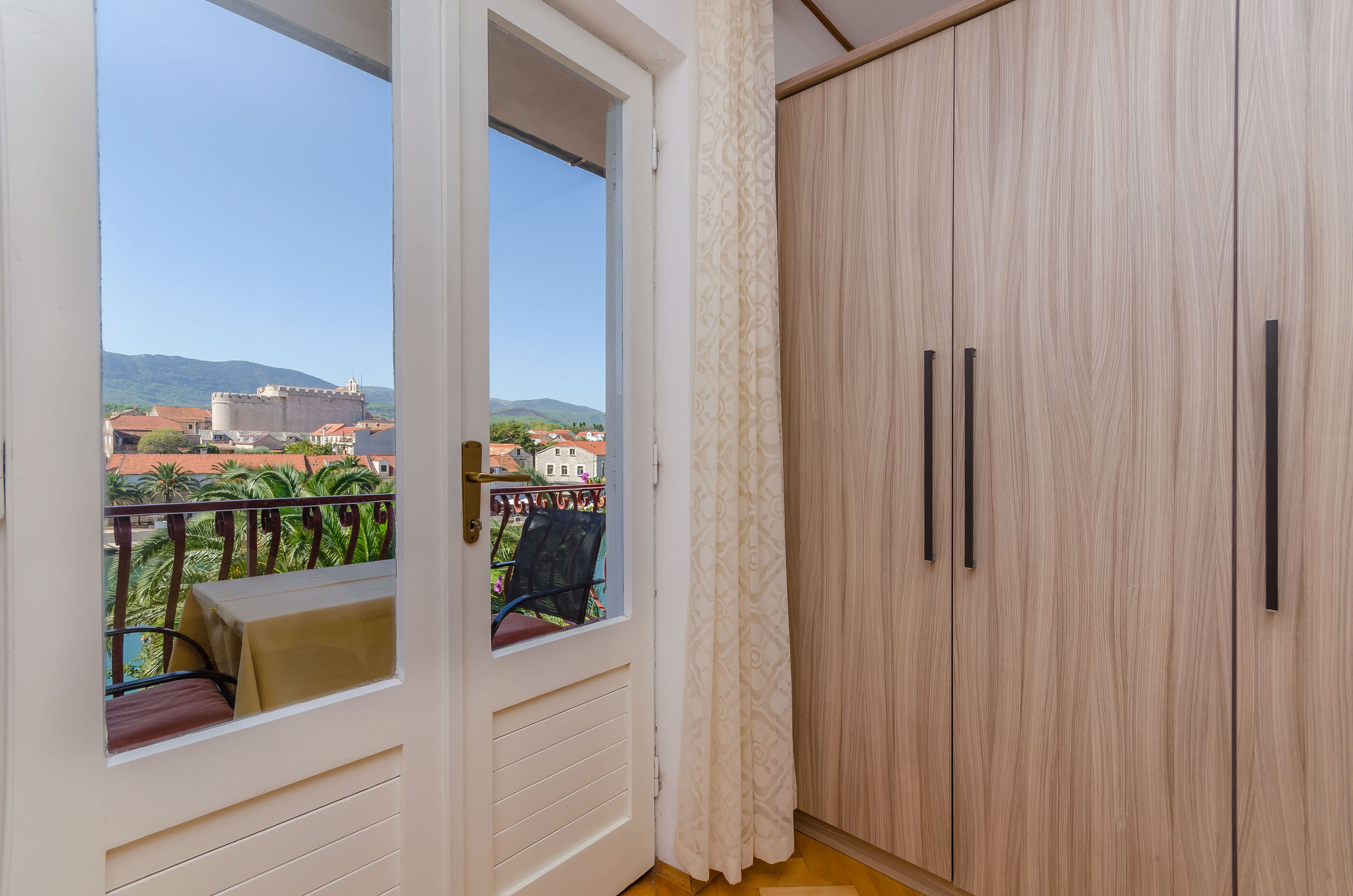 Apartments and Rooms Darinka 19271-S6