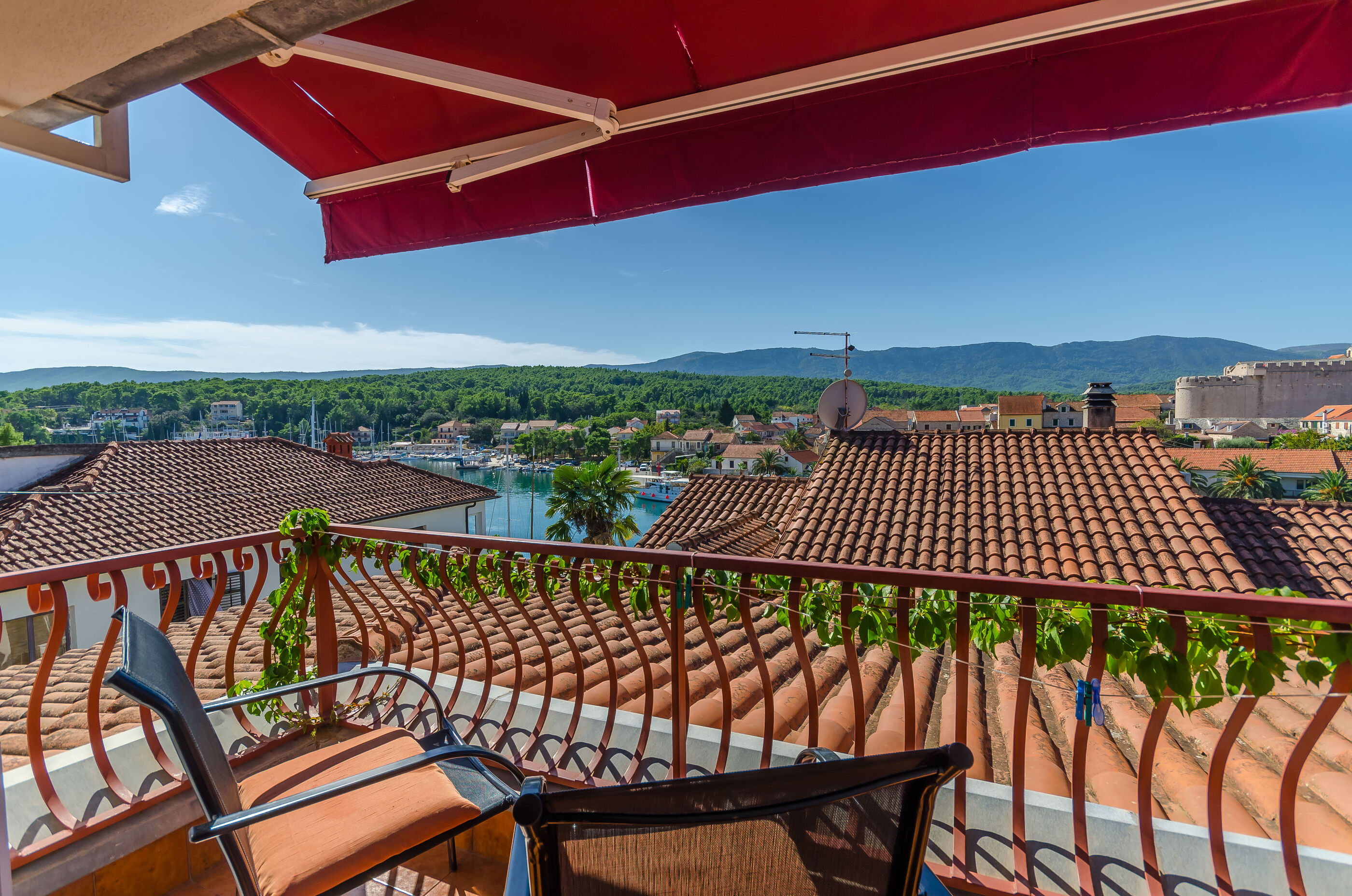 Apartments and Rooms Darinka 19271-A7