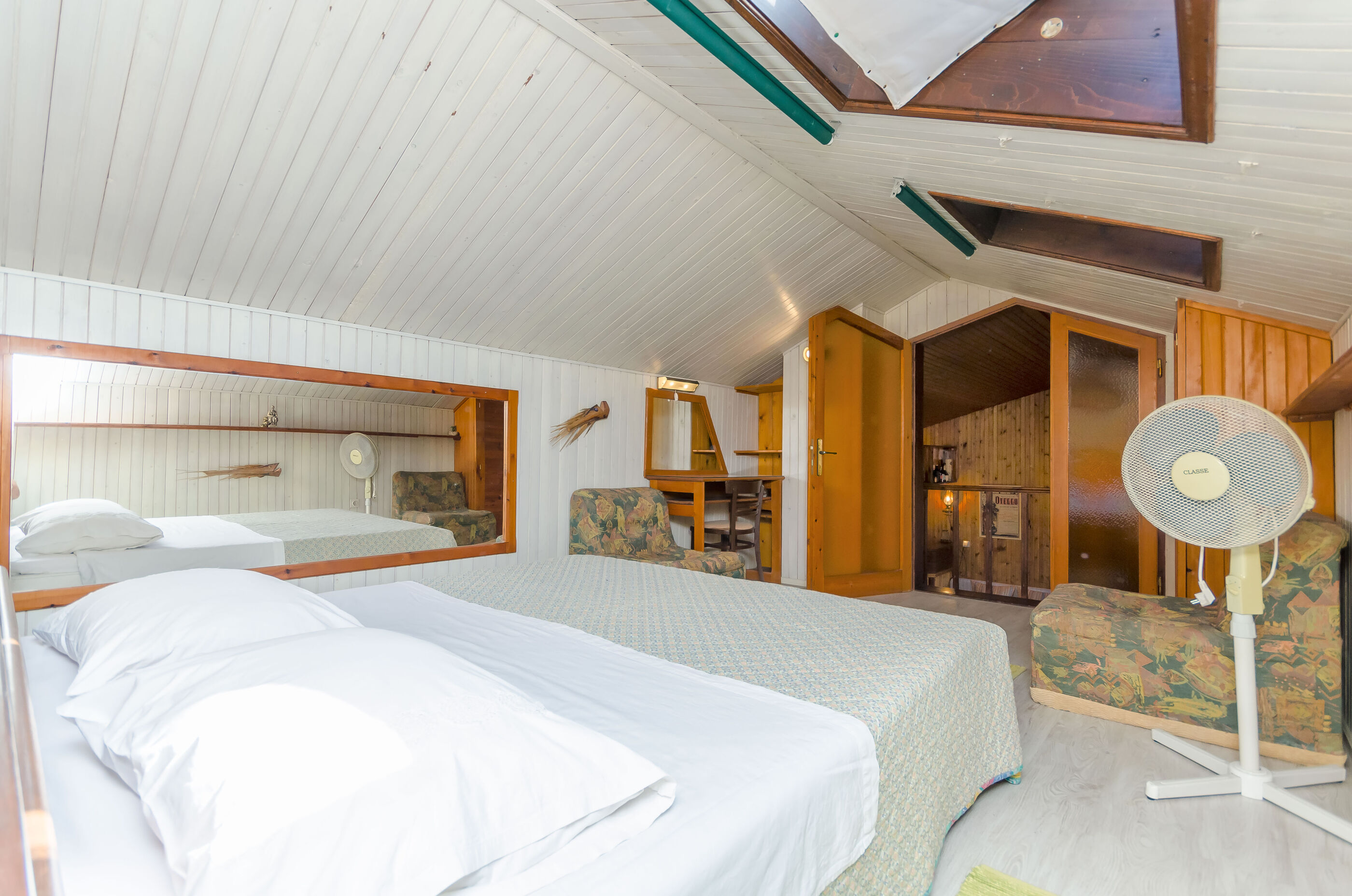 Apartments and Rooms Darinka 19271-A7