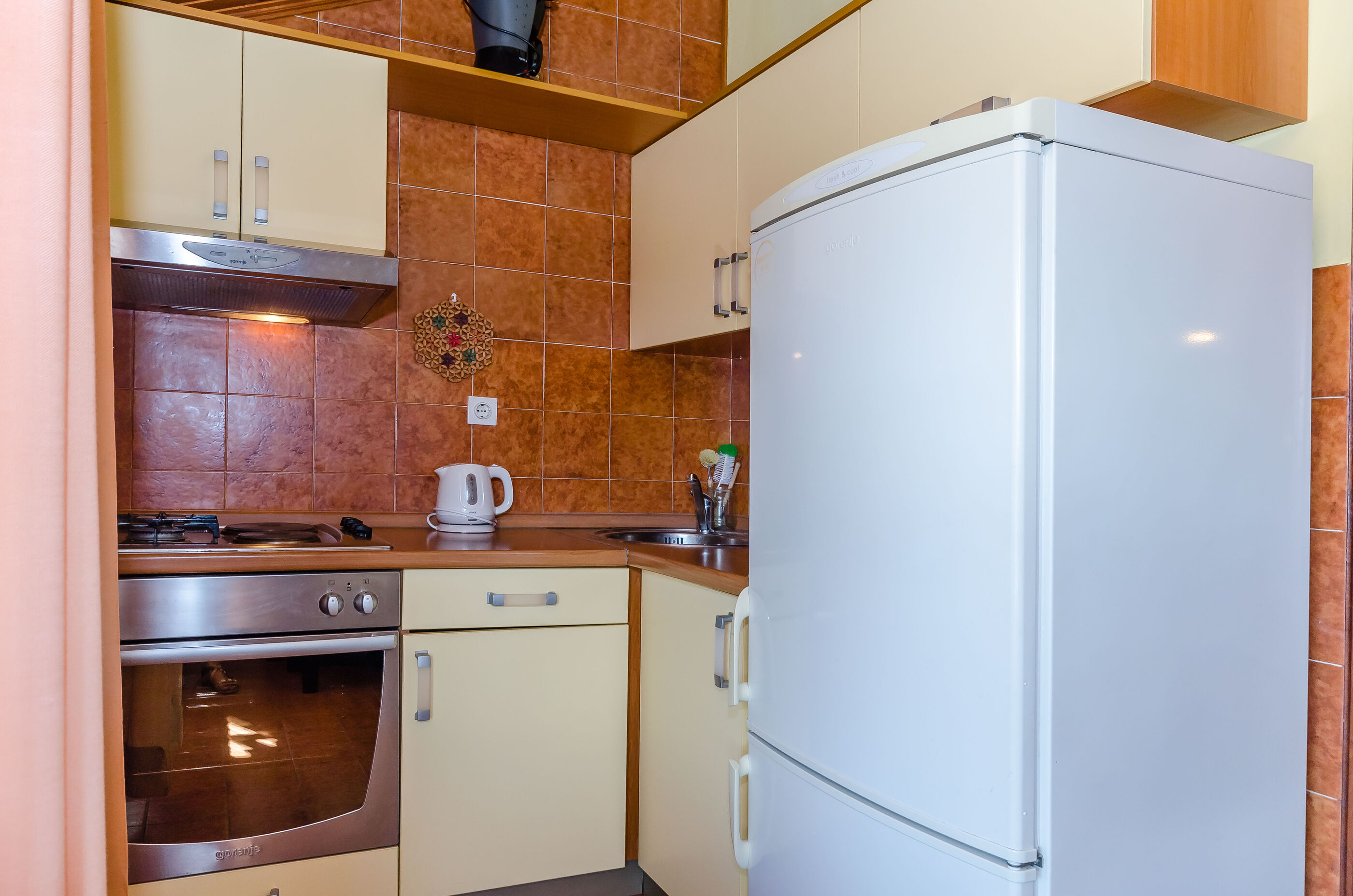 Apartments and Rooms Darinka 19271-A7