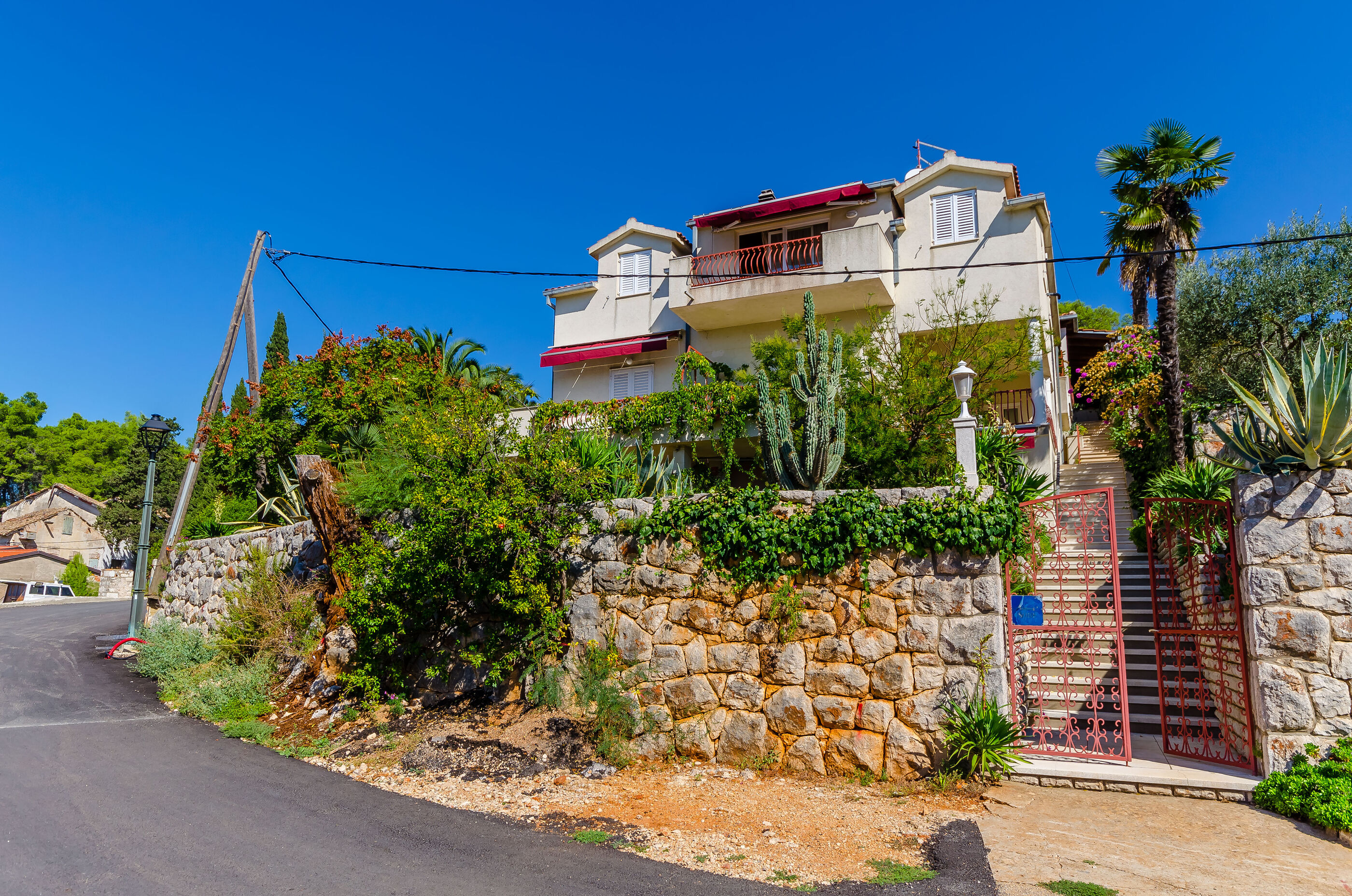 Apartments and Rooms Darinka 19271-S4