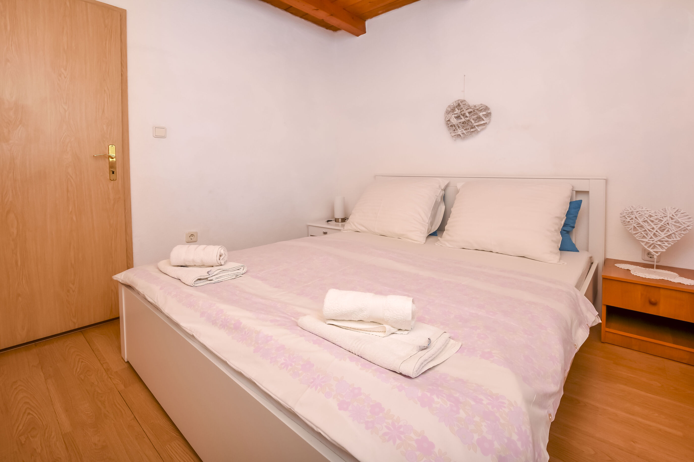 Apartments Grozdana 52461-A4