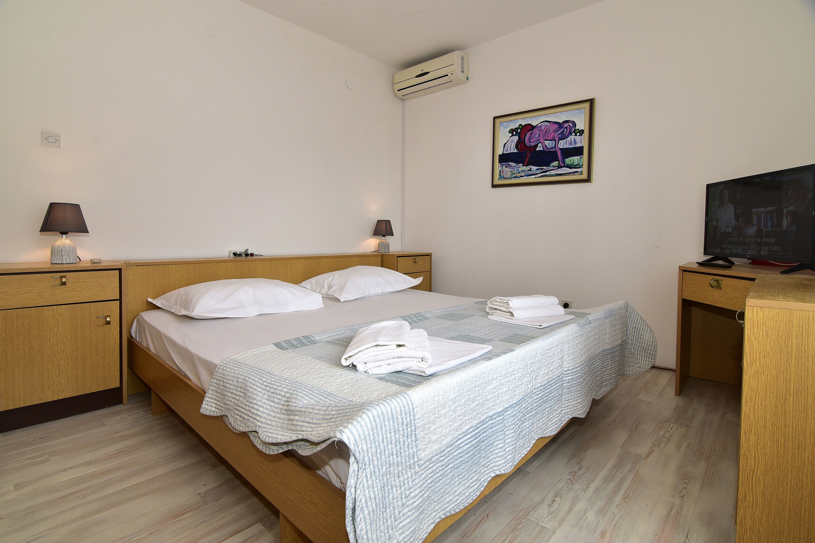 Apartments Good 97471-A1