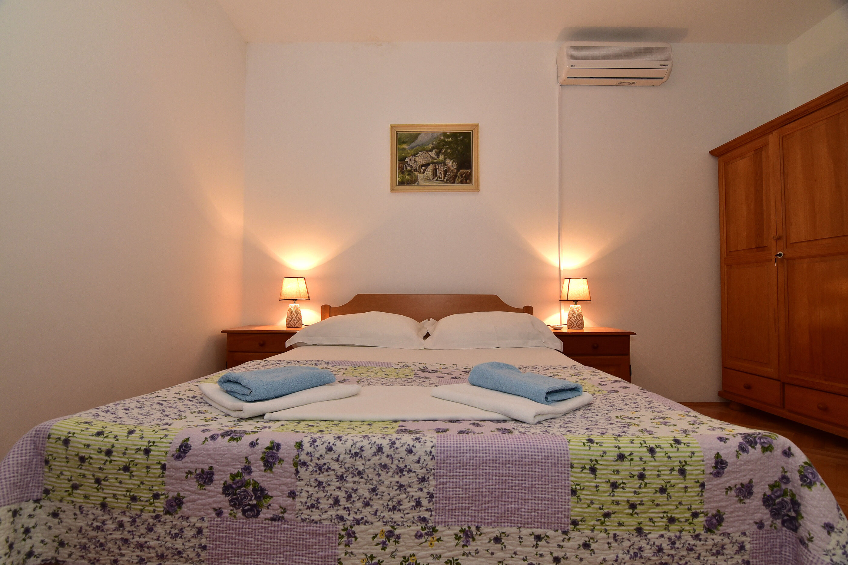 Apartments Good 97471-A1