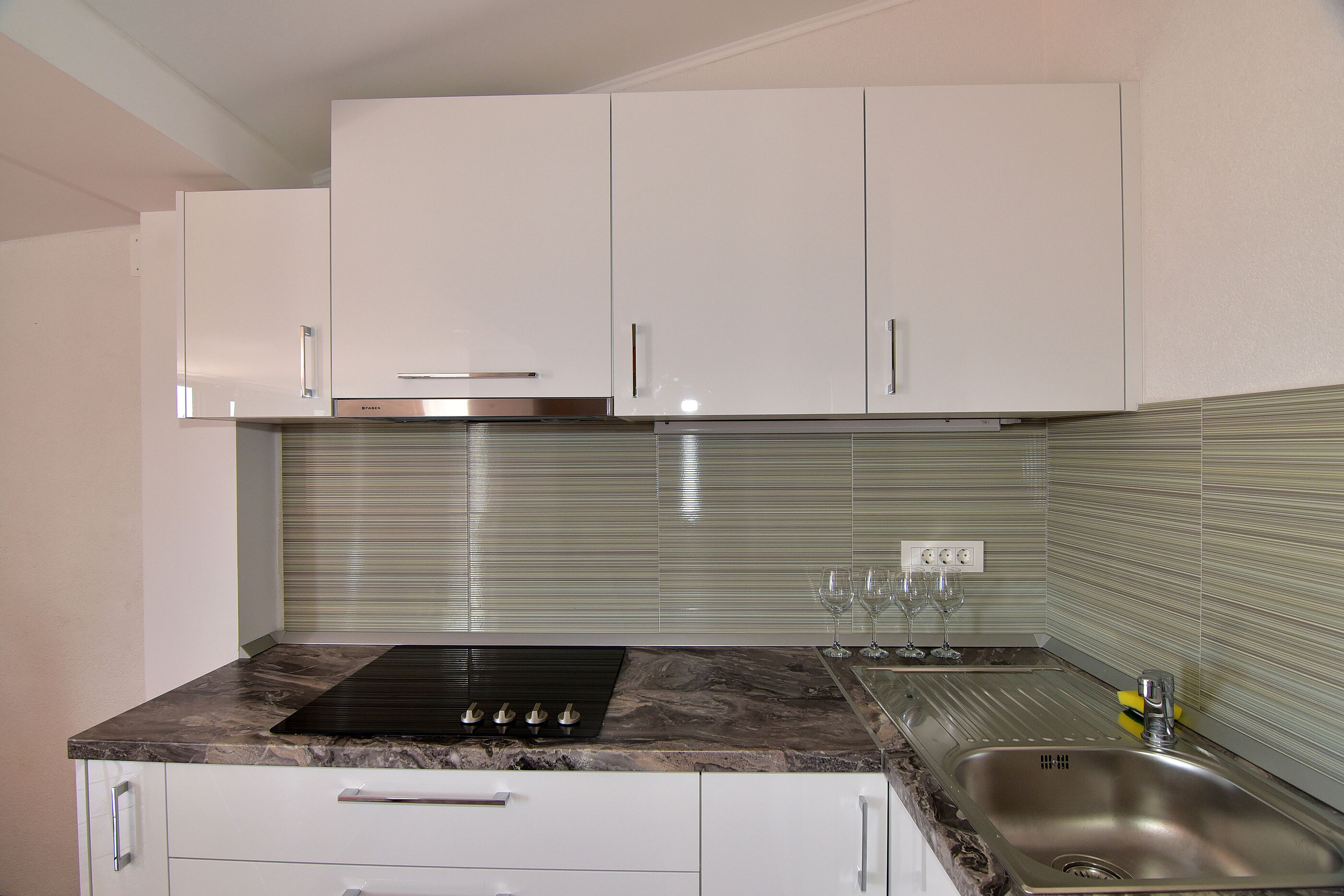 Apartments Good 97471-A2