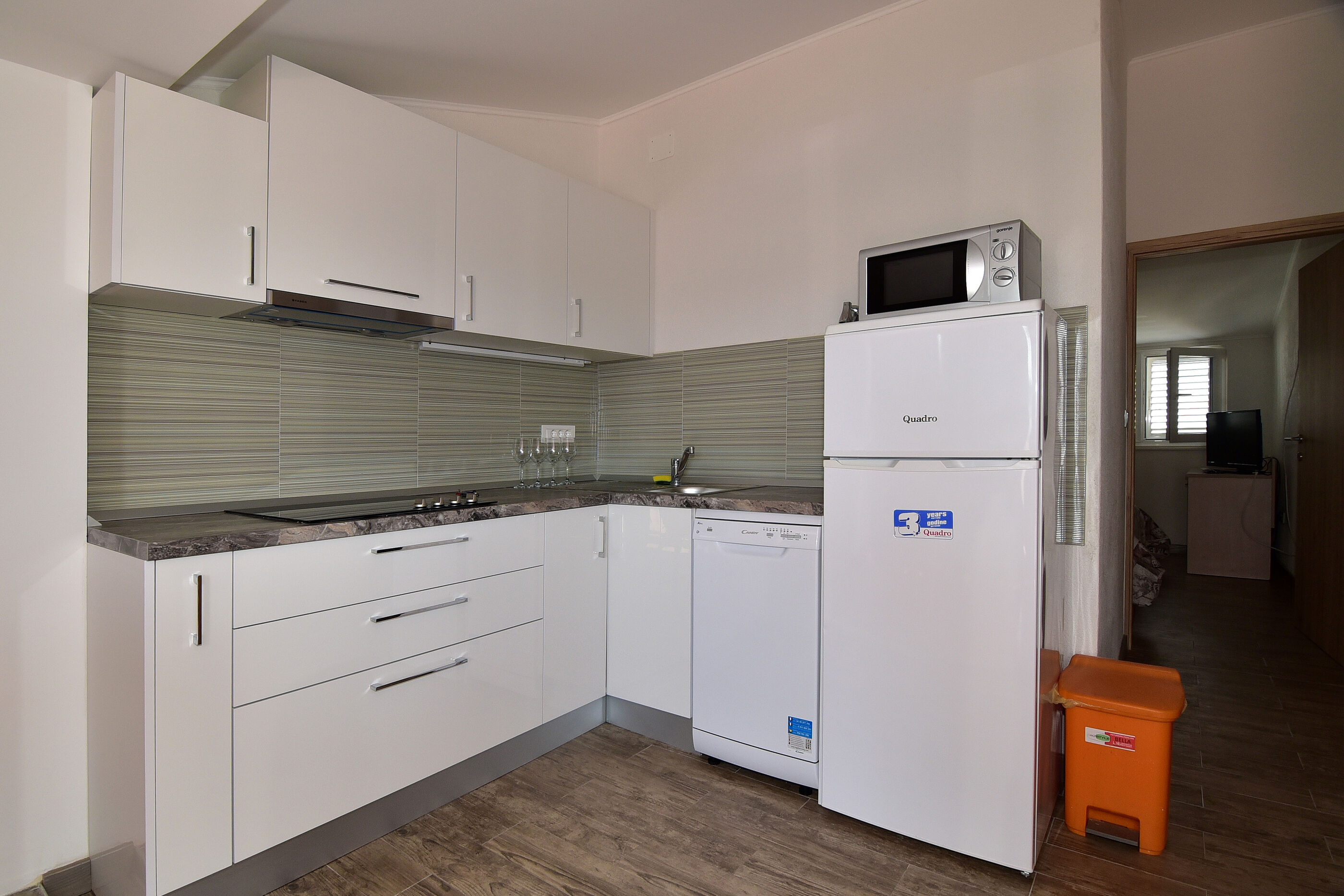 Apartments Good 97471-A2