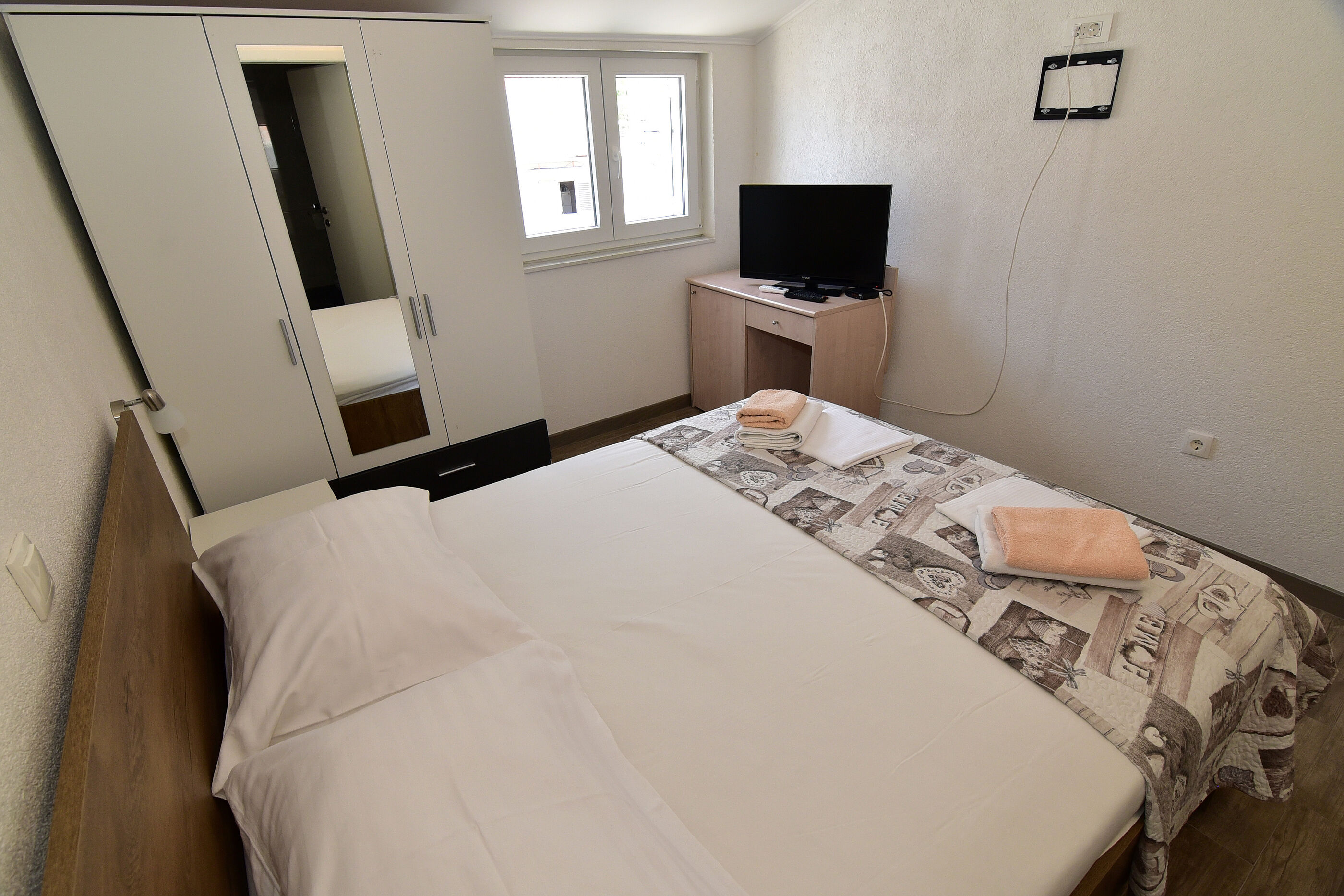 Apartments Good 97471-A2