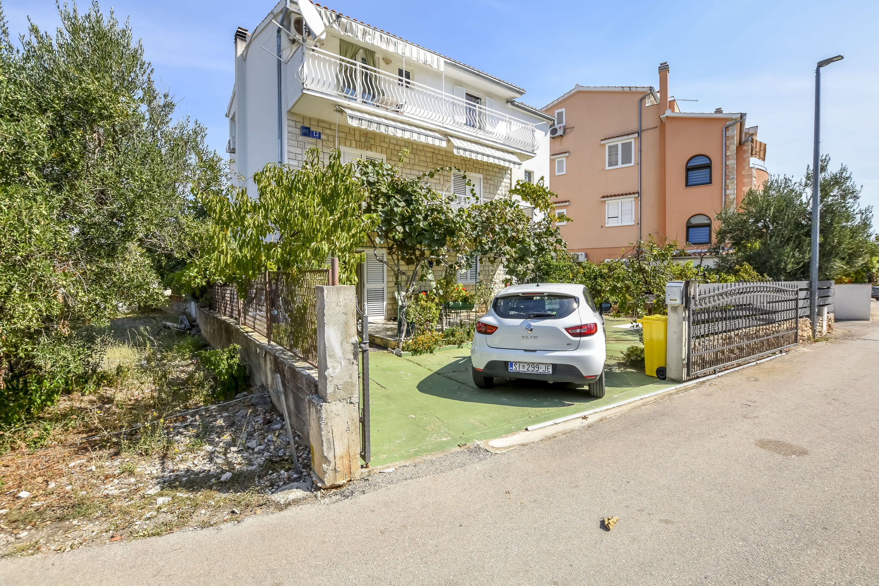 Apartments Karleusa 24351-A2
