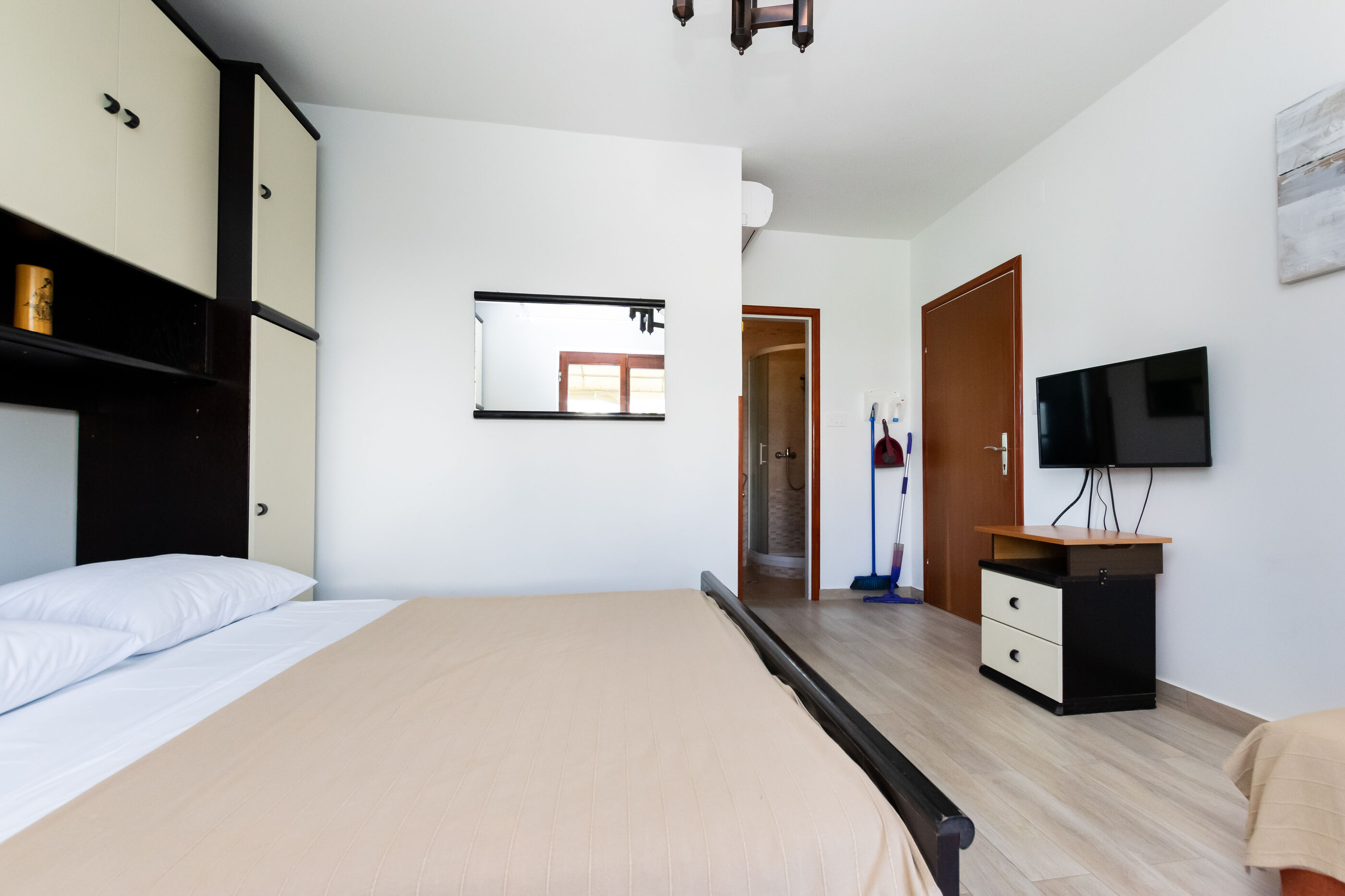 Apartments Ruza Tomislav 97531-A1