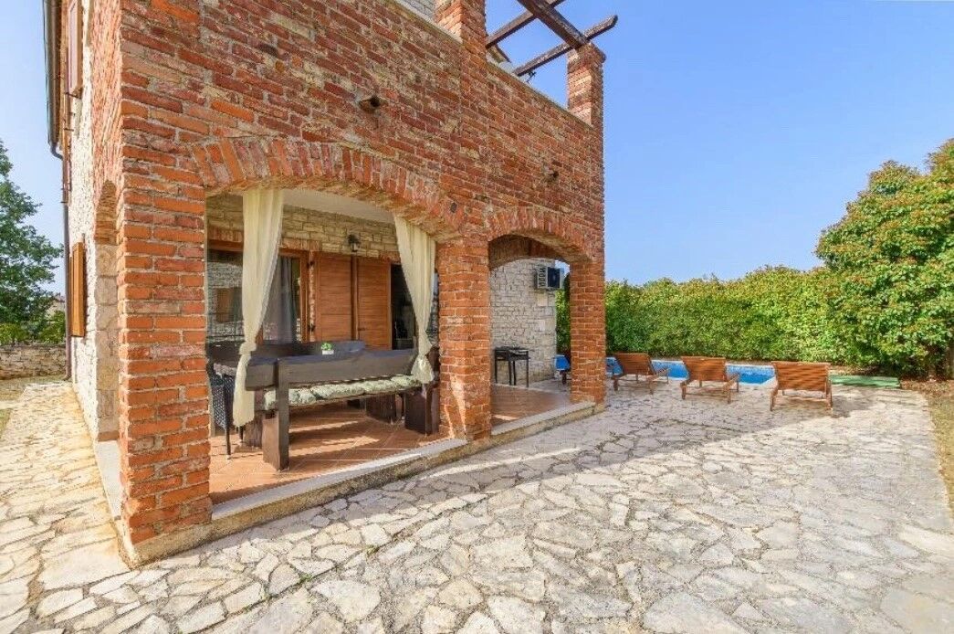 House Lena 74461-K1