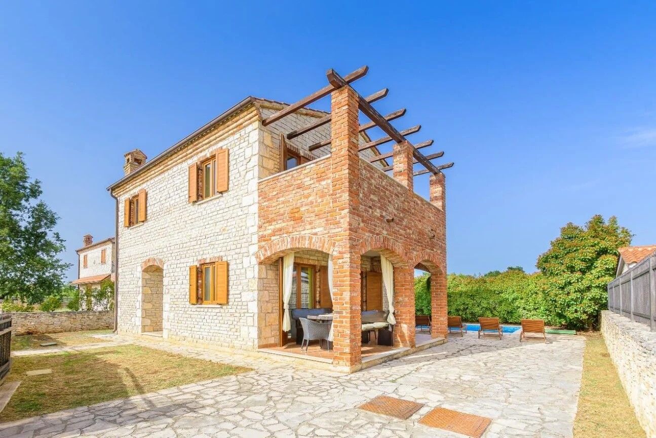 House Lena 74461-K1