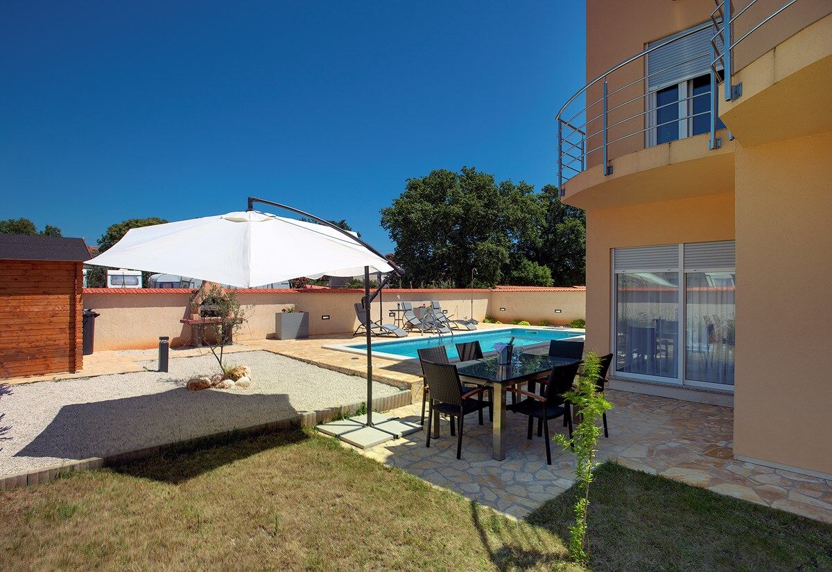 Villa Lara 2 74279-K1