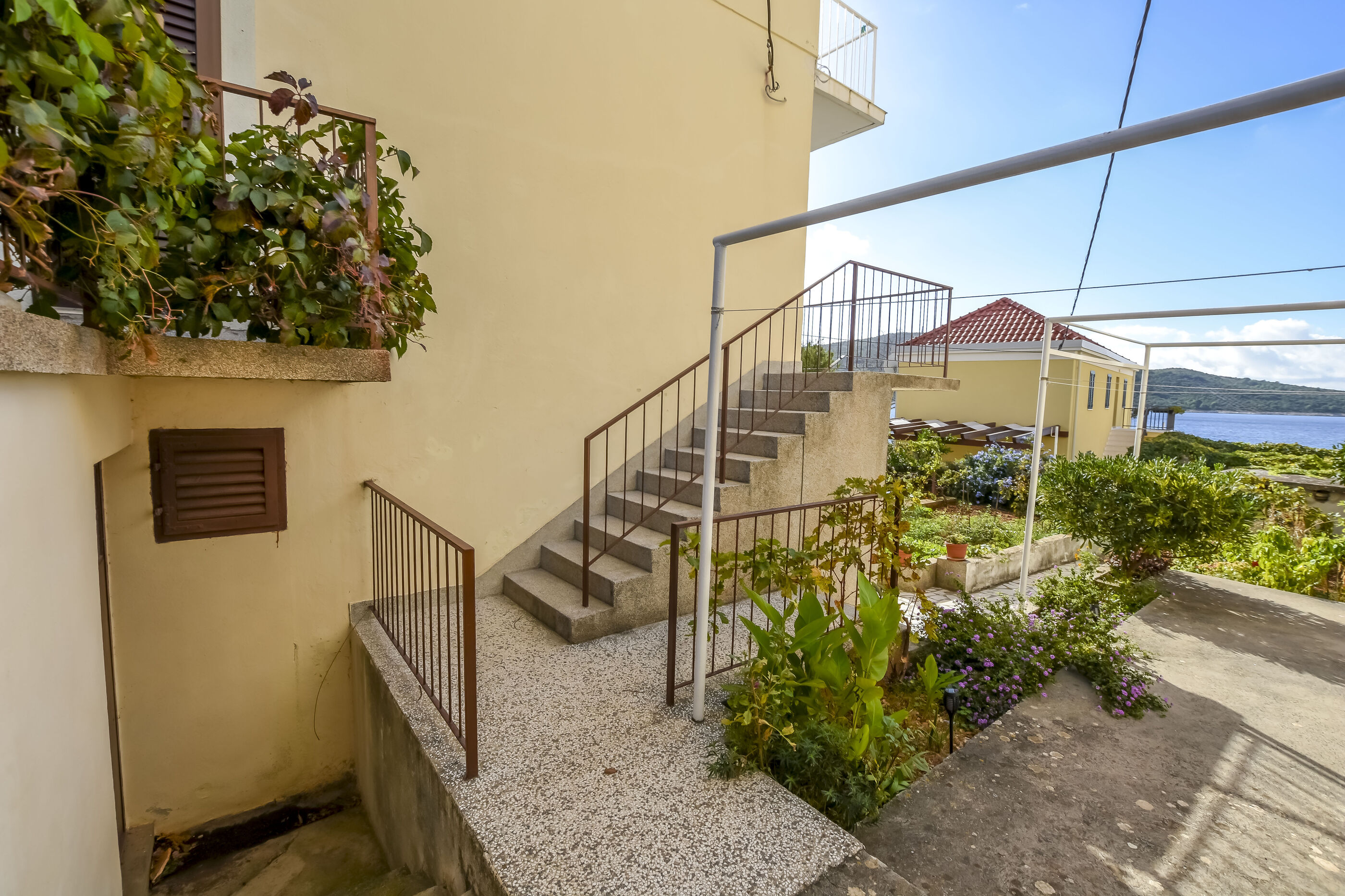 Apartments Guzela 40492-A1