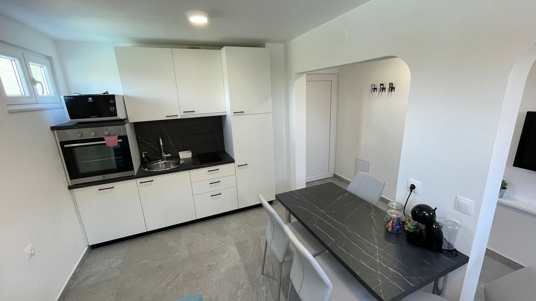 Apartments Rouge 82871-A2