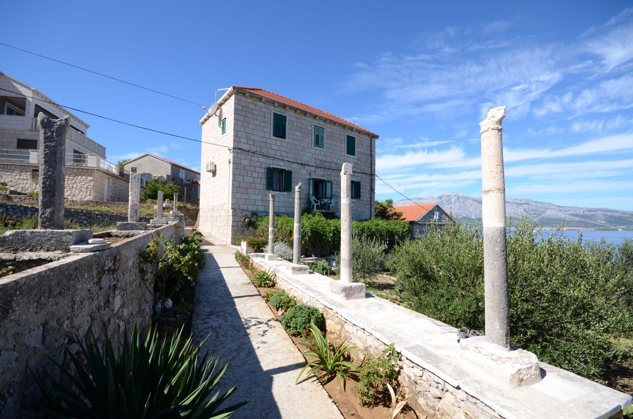 Apartments Loredana 53041-A2