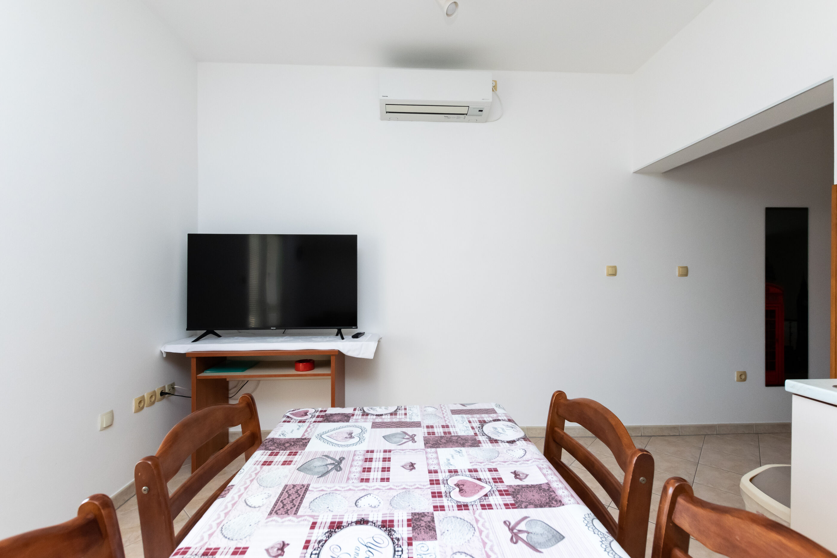 Apartments Mirjana V 94691-A3