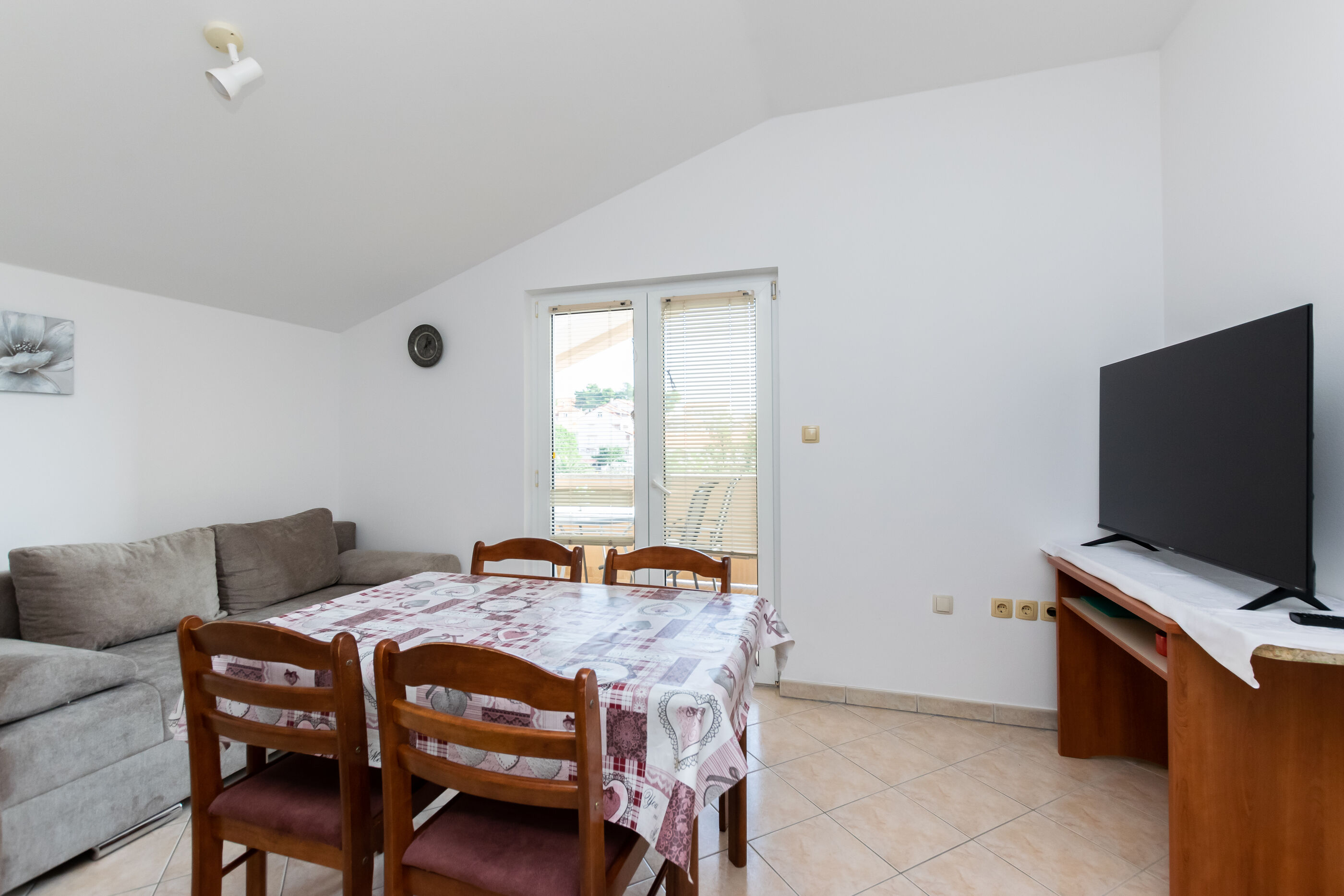 Apartments Mirjana V 94691-A3