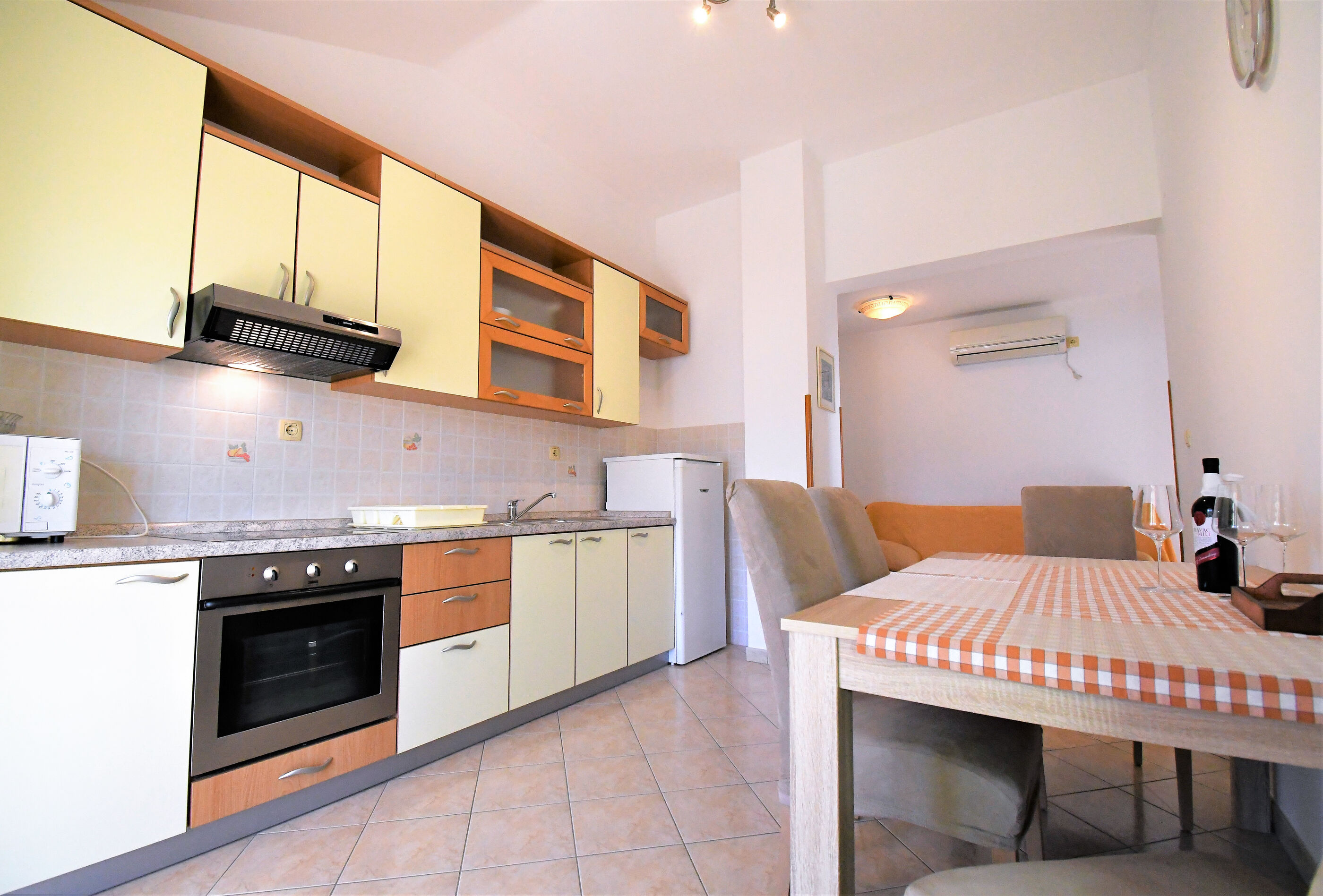 Apartments Mirjana V 94691-A2
