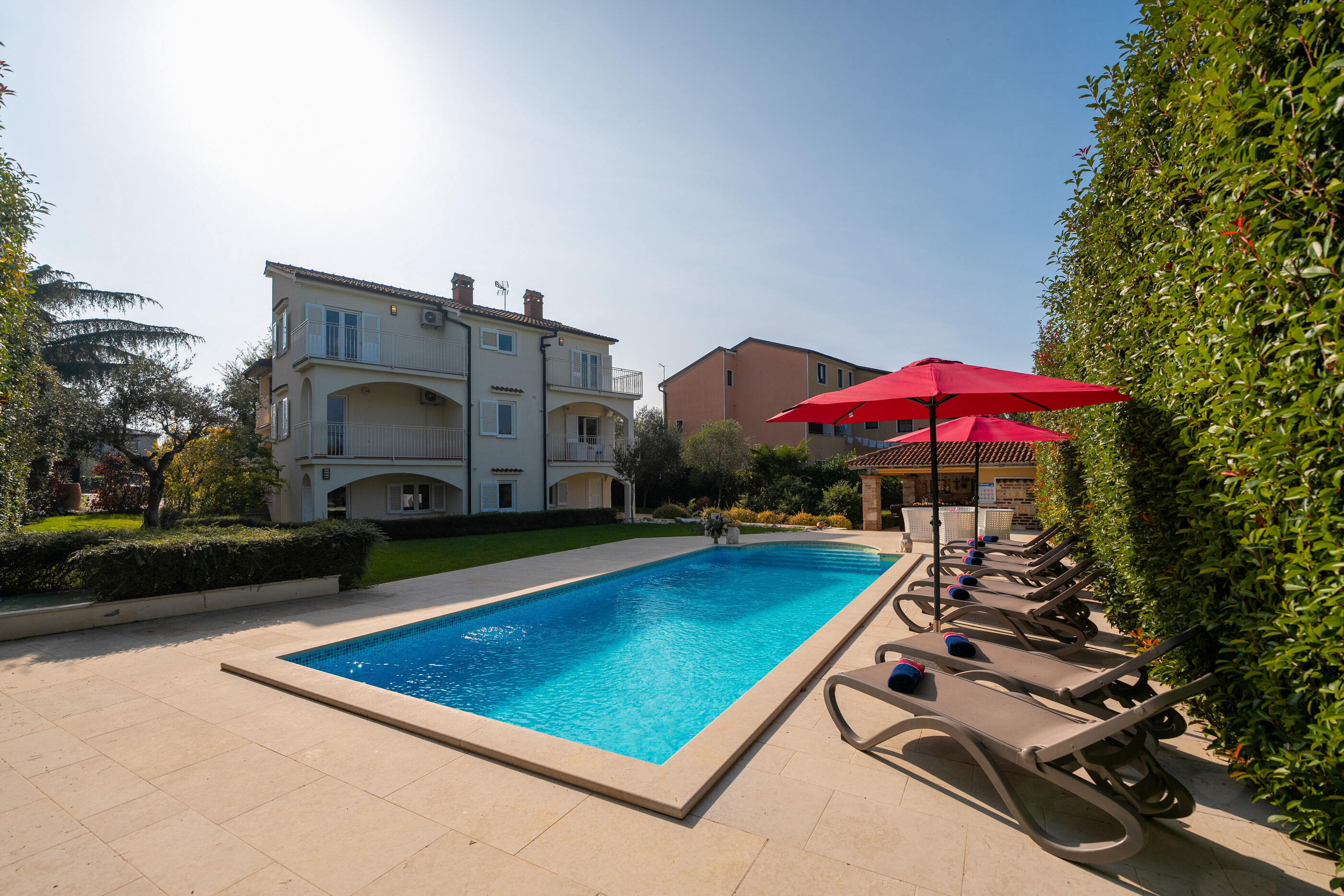 Villa Sunset Garden 94908-K1