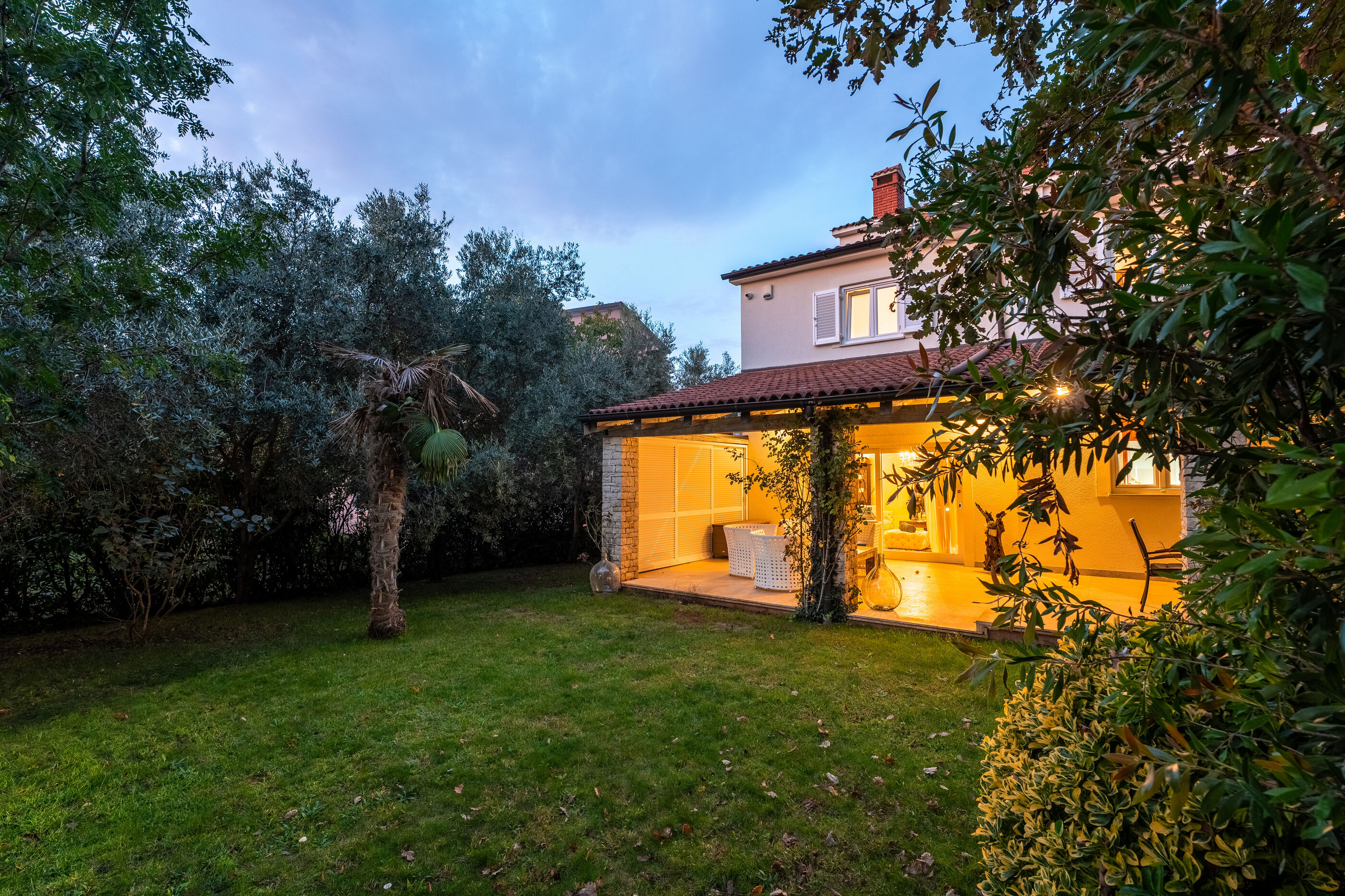 Villa Sunset Garden 94908-K1