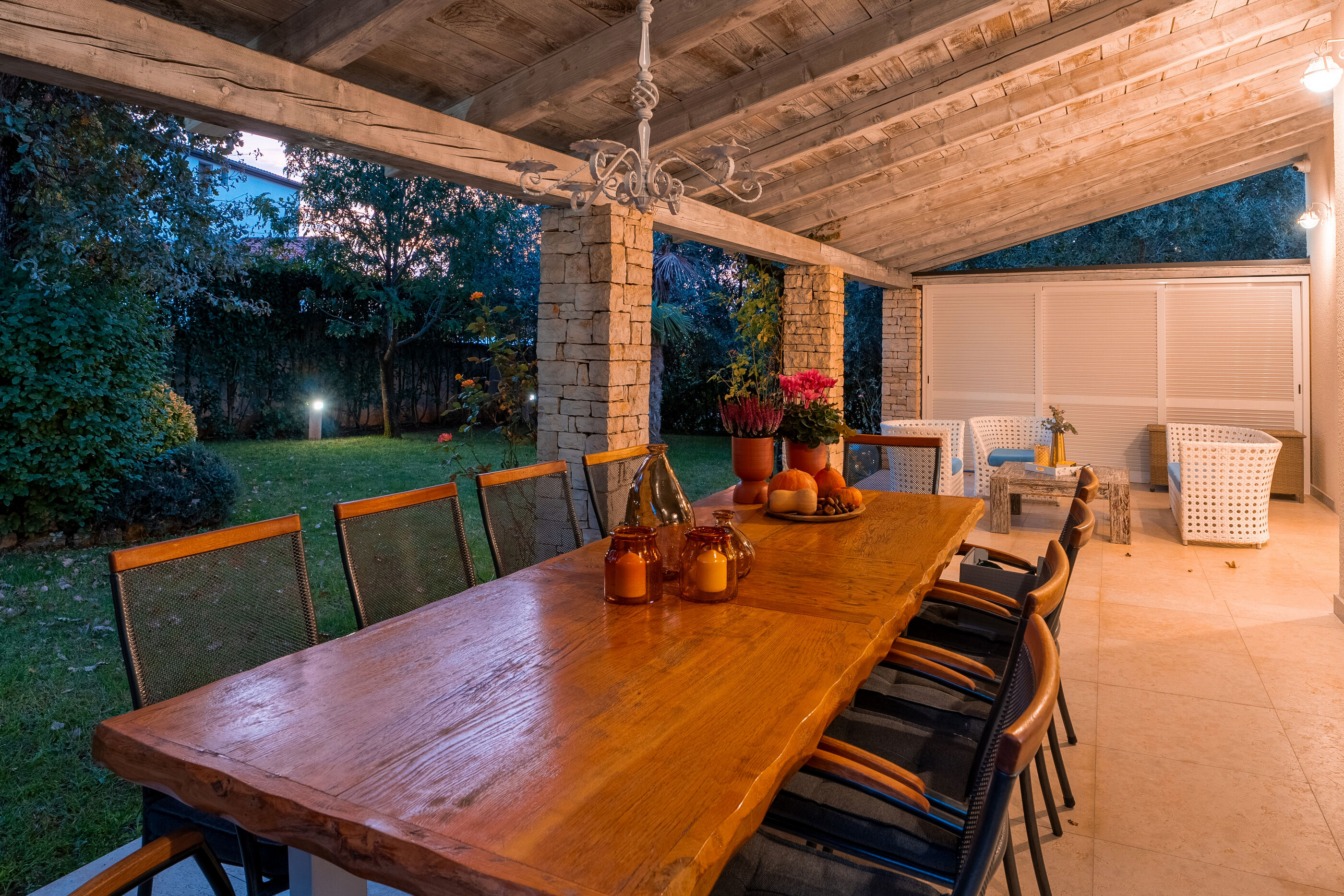 Villa Sunset Garden 94908-K1