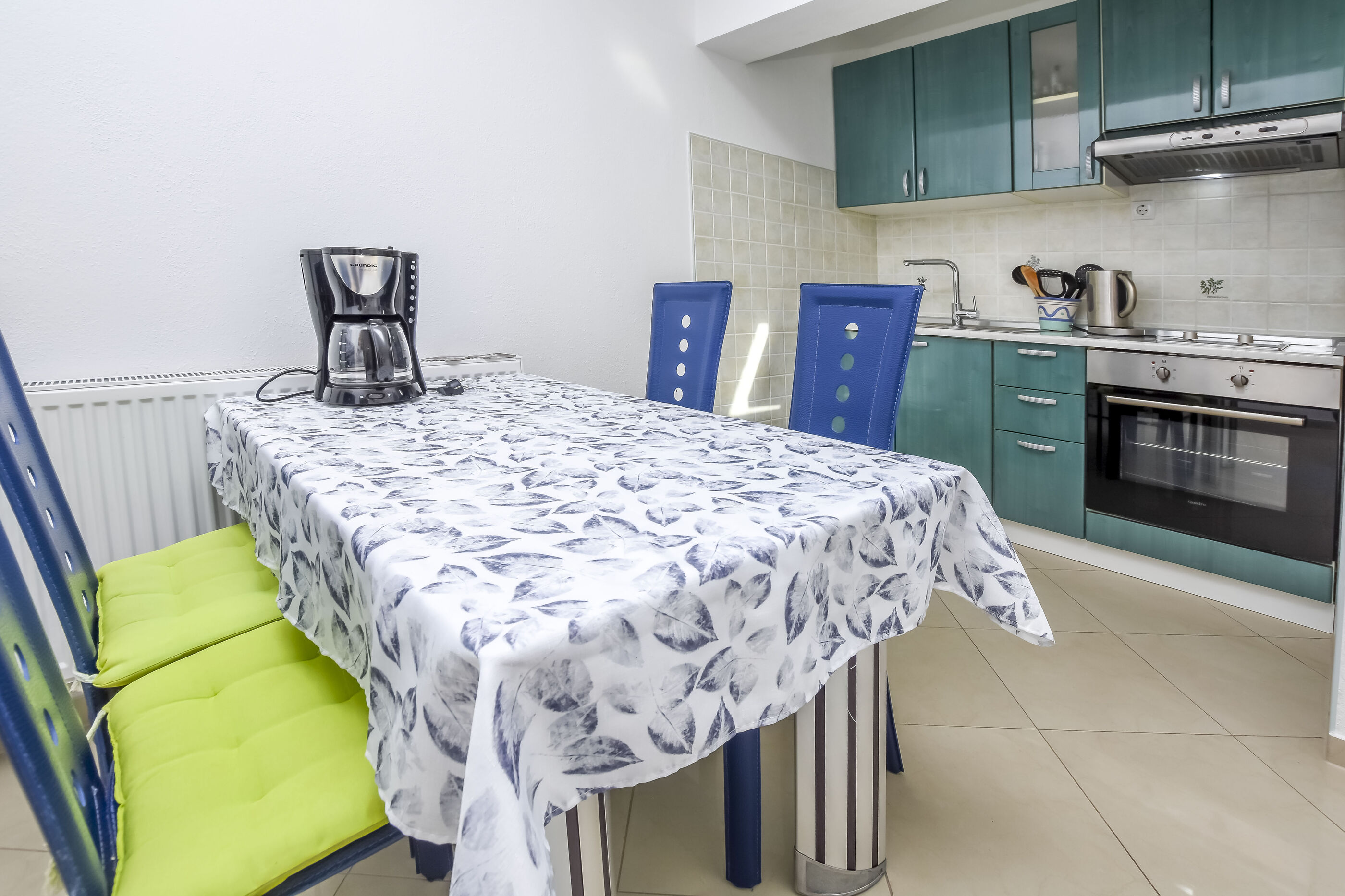 Apartments 4 Dolphins 97581-A3